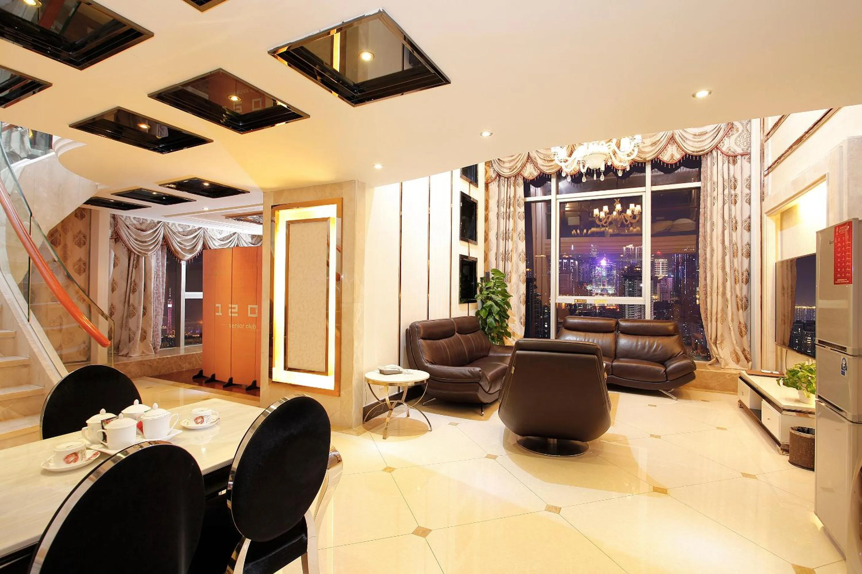 Living room in Louidon Mega Apartment Of Kam Rueng Plaza - Sunshine Apartment