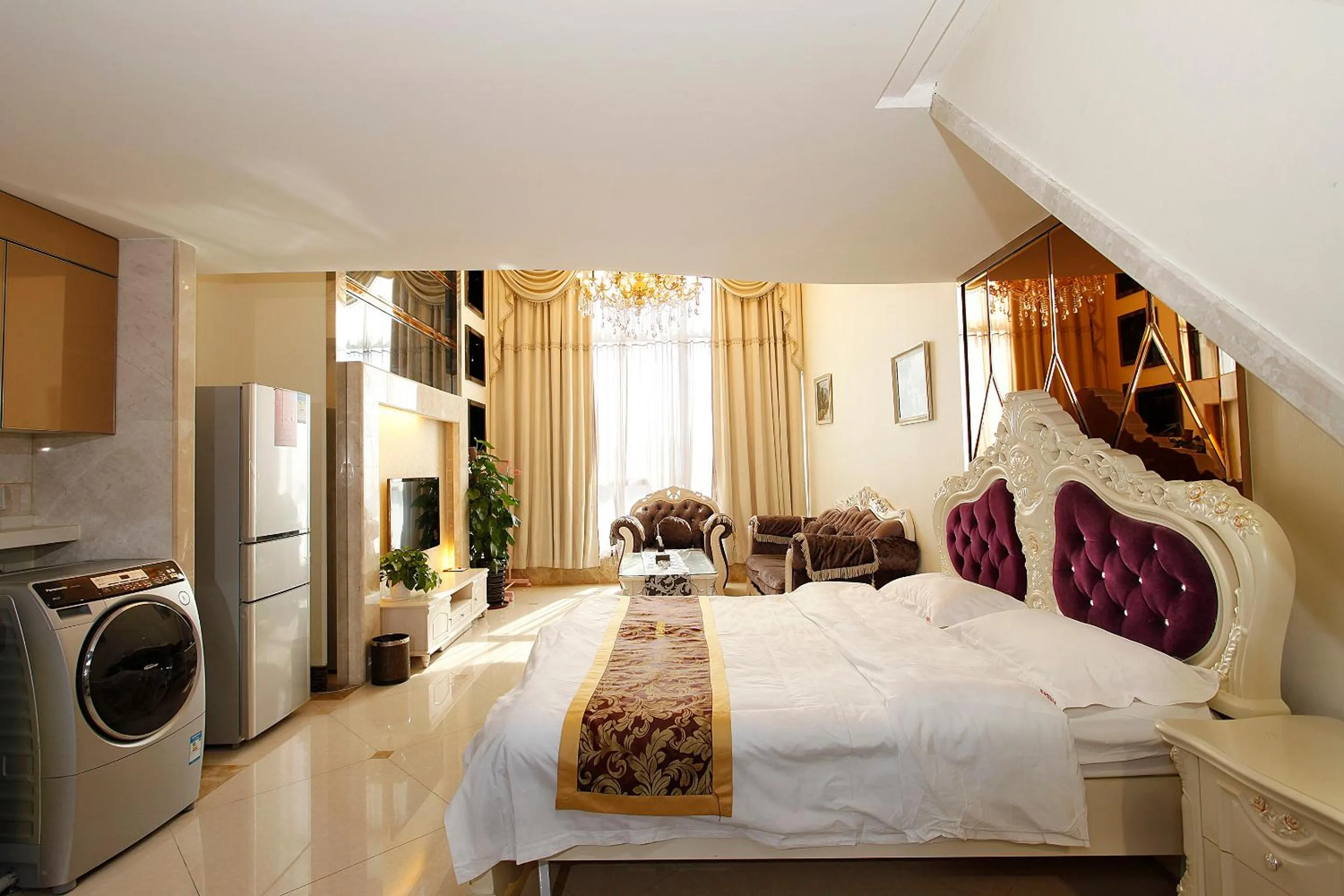 Bathroom, Bed in Louidon Mega Apartment Of Kam Rueng Plaza - Sunshine Apartment