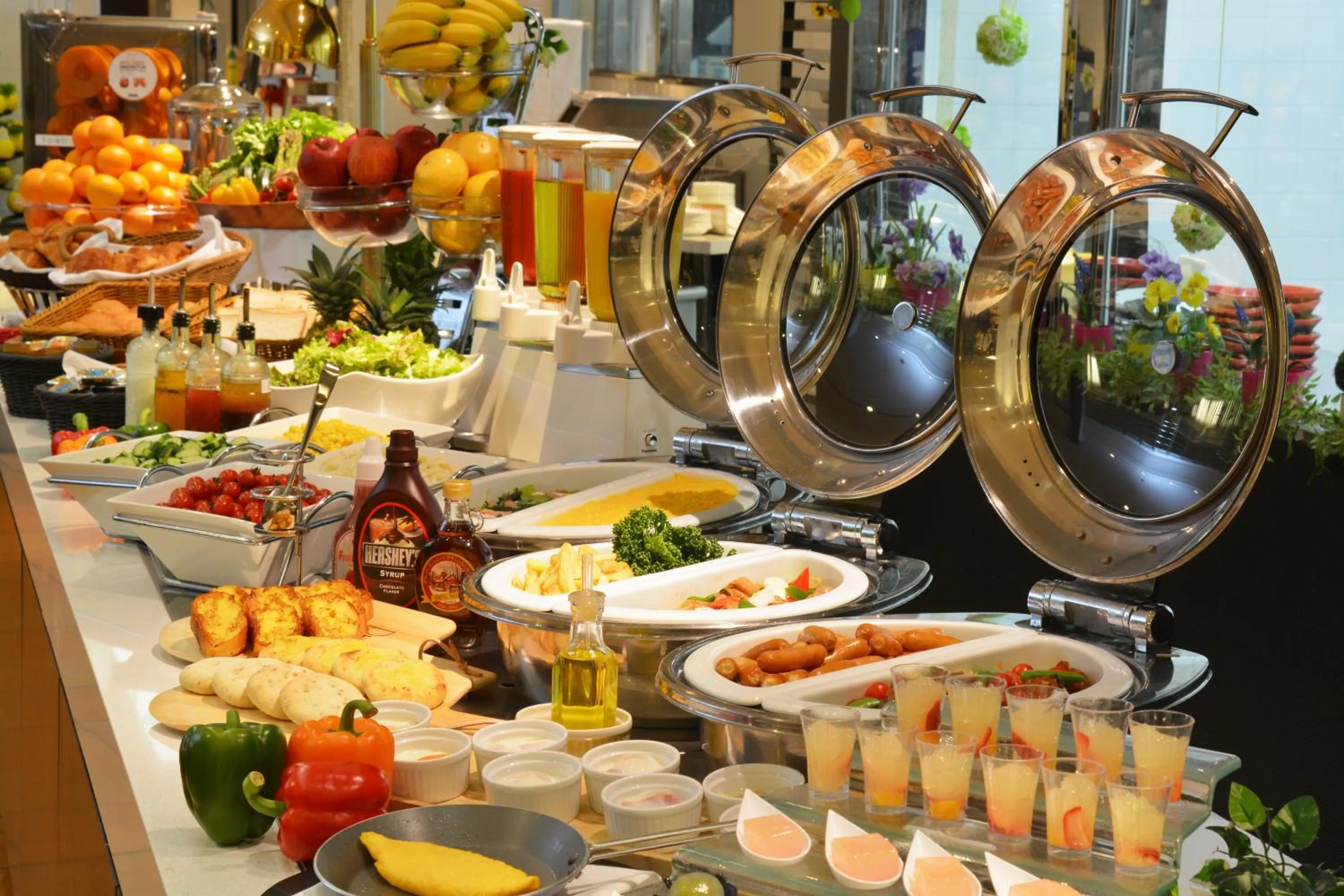 Restaurant/places to eat in Tobu Hotel Levant Tokyo