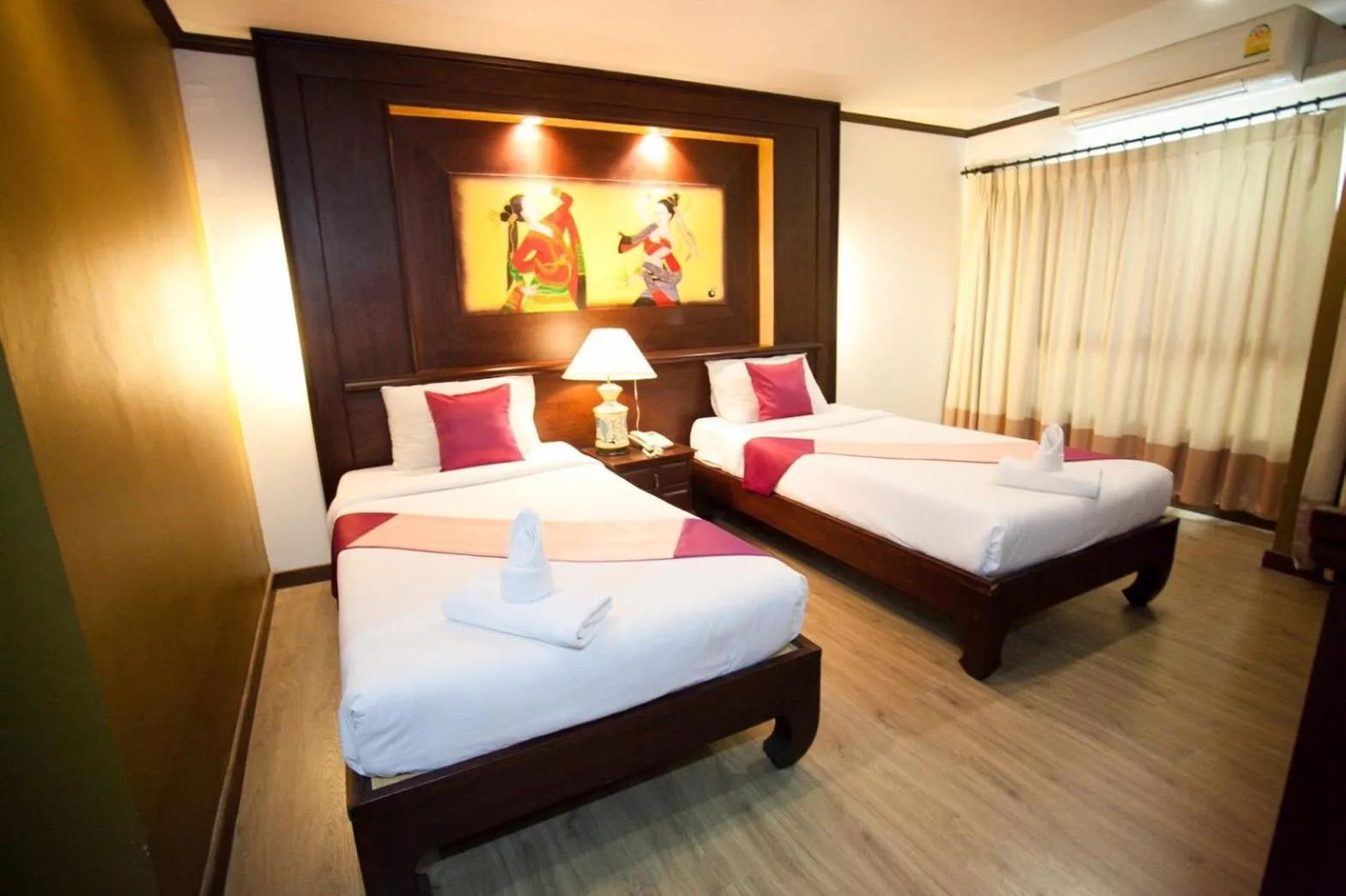 Bed in Chour Palace Hotel