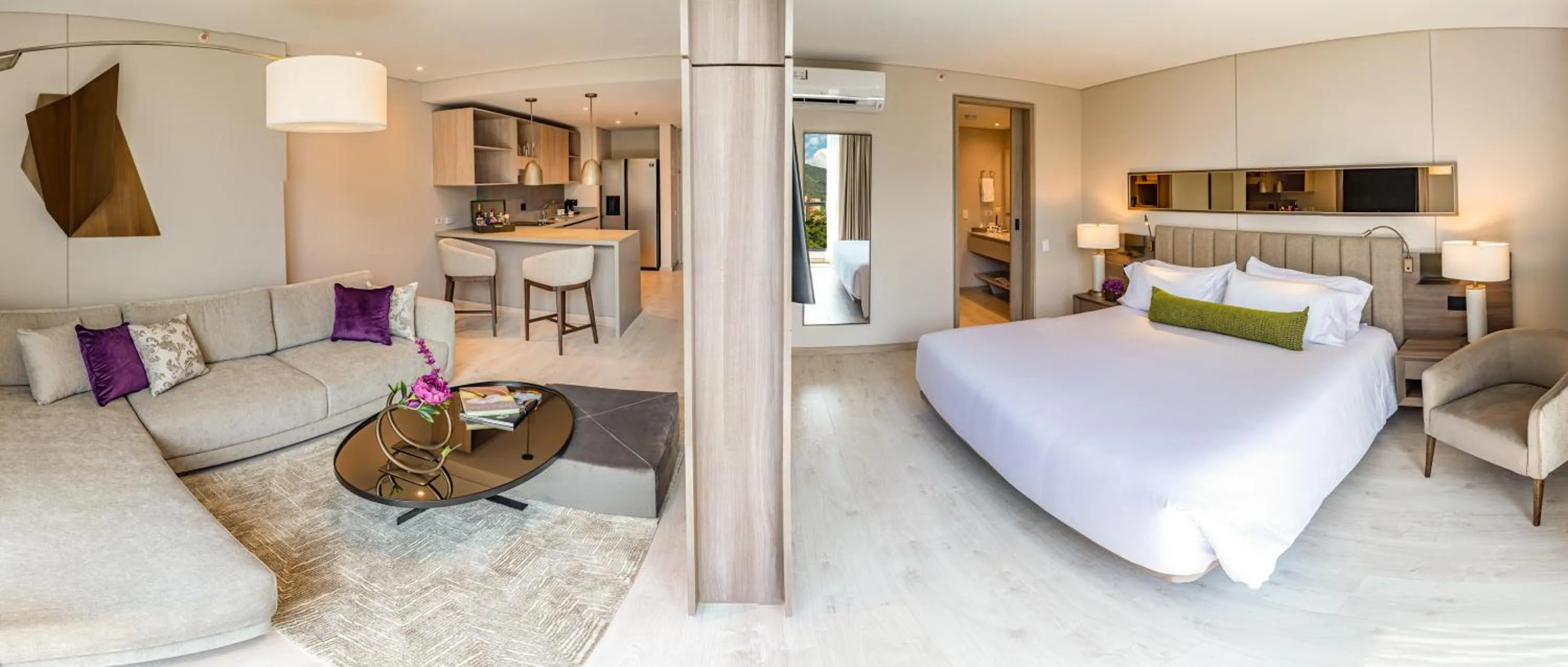 Bedroom, Bed in Hotel York Luxury Suites Medellin by Preferred