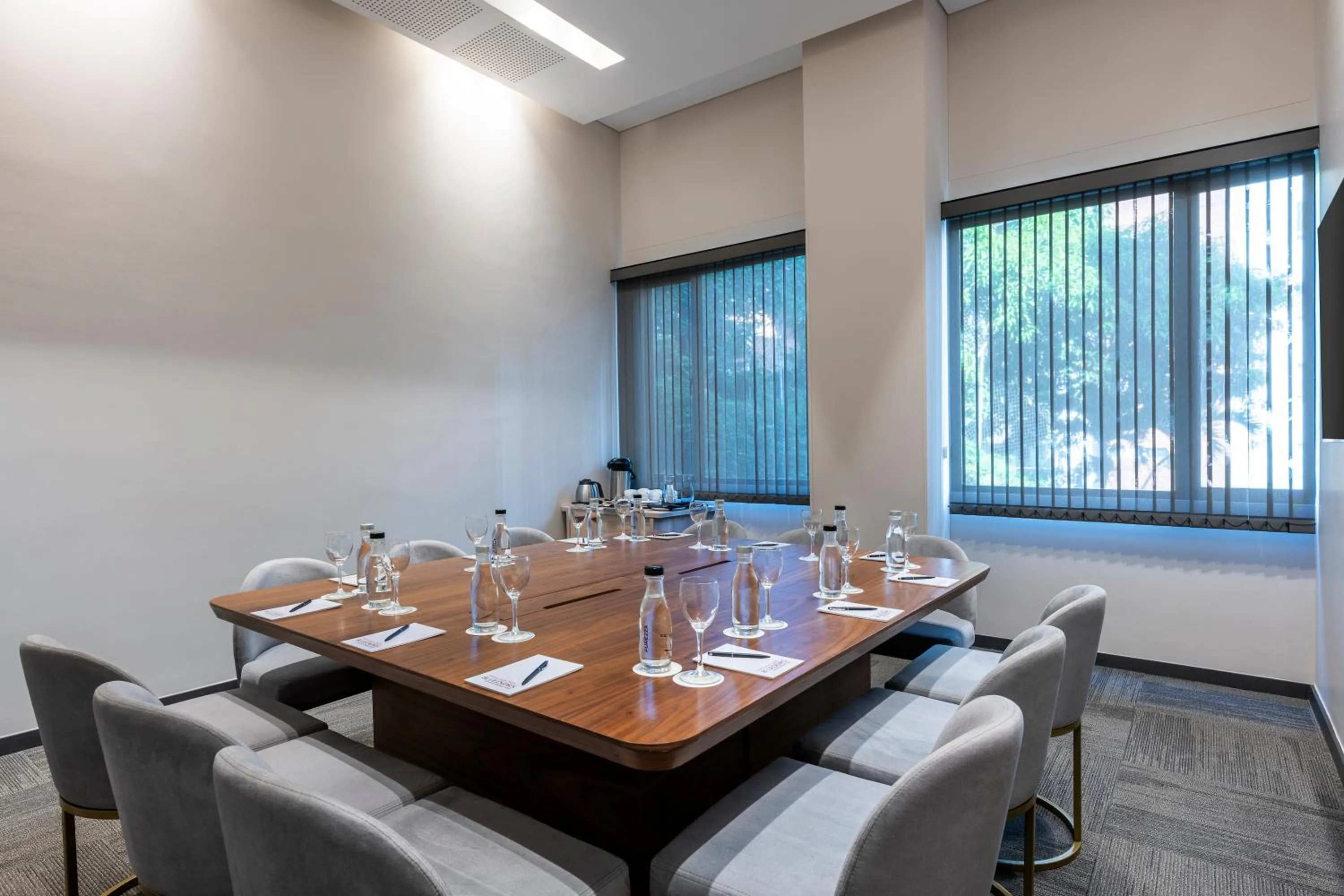 Meeting/conference room in Hotel York Luxury Suites Medellin by Preferred