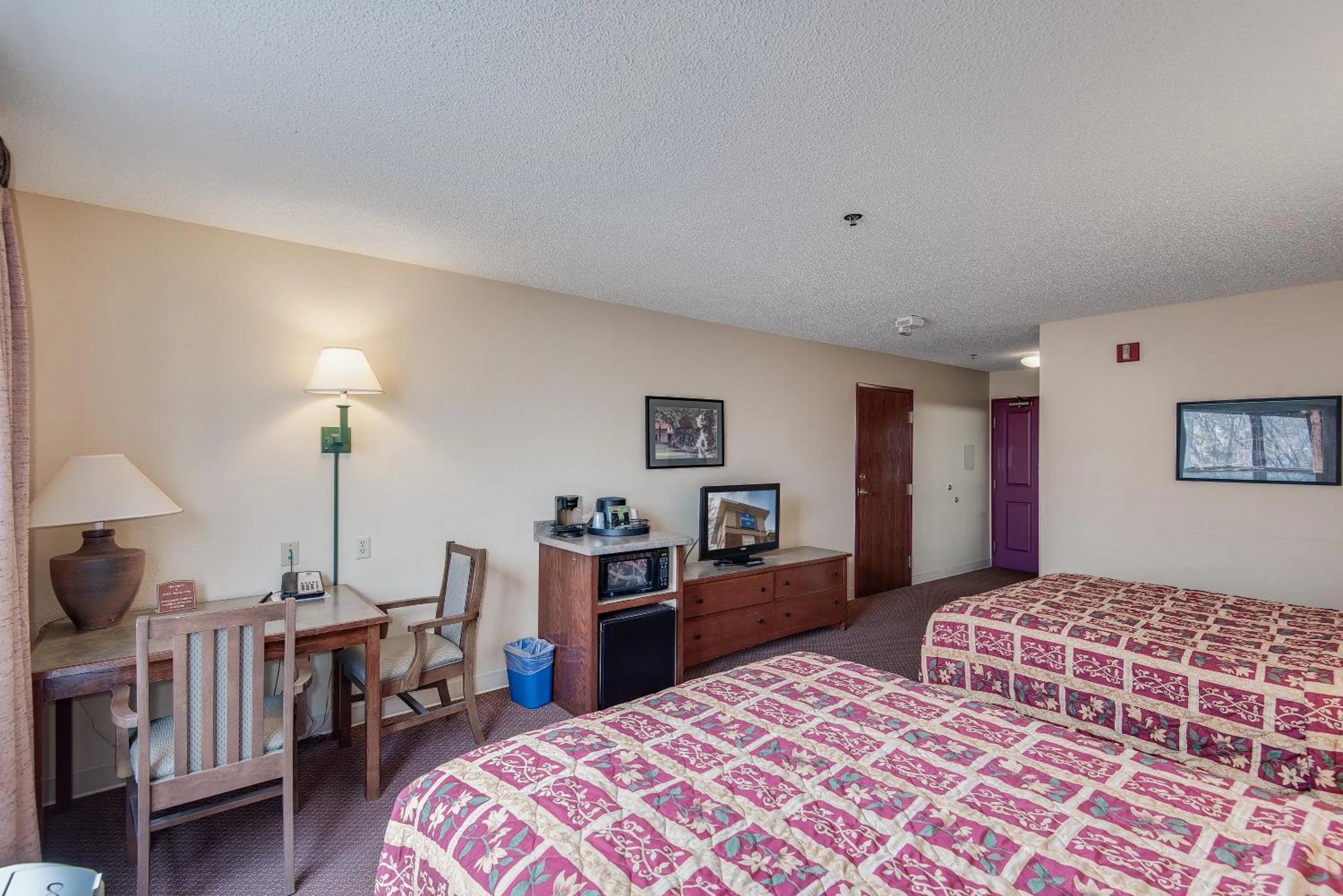 Bed in TownSquare Place