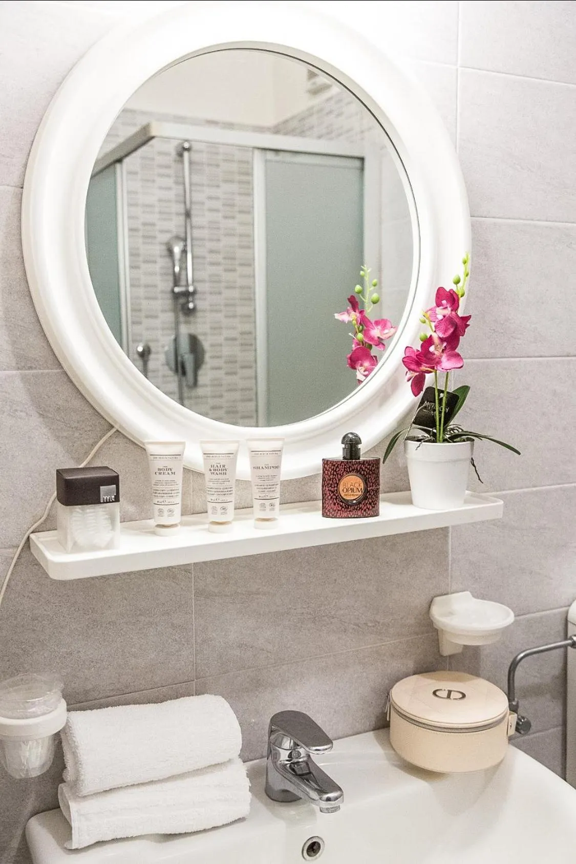 Bathroom in Hotel Chalet del Lago