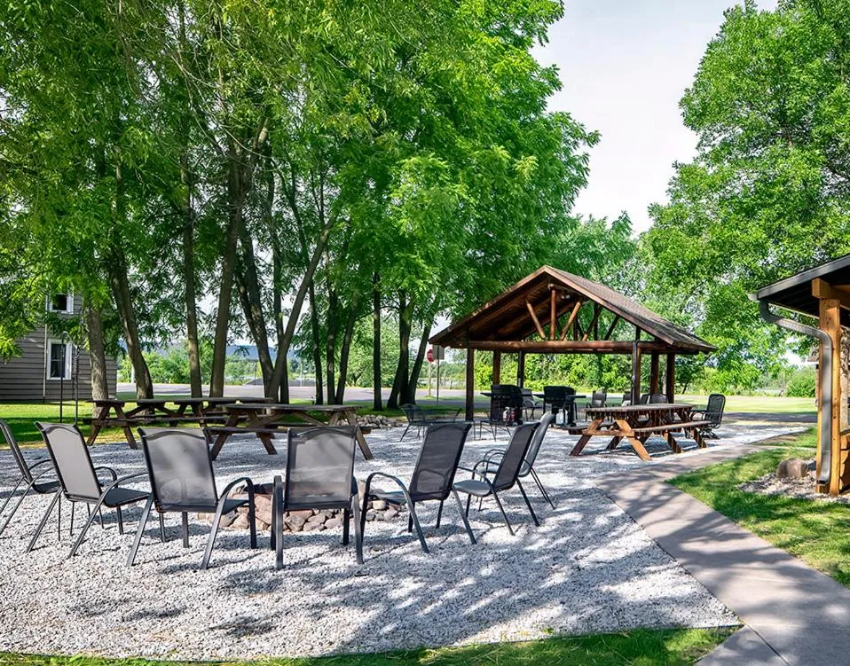 Big River Escape Riverside Cabins