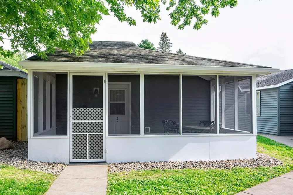 Big River Escape Riverside Cabins