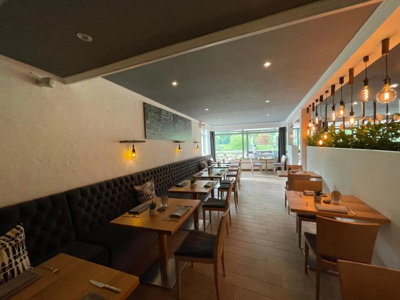 Restaurant/places to eat in Hotel-Fritz