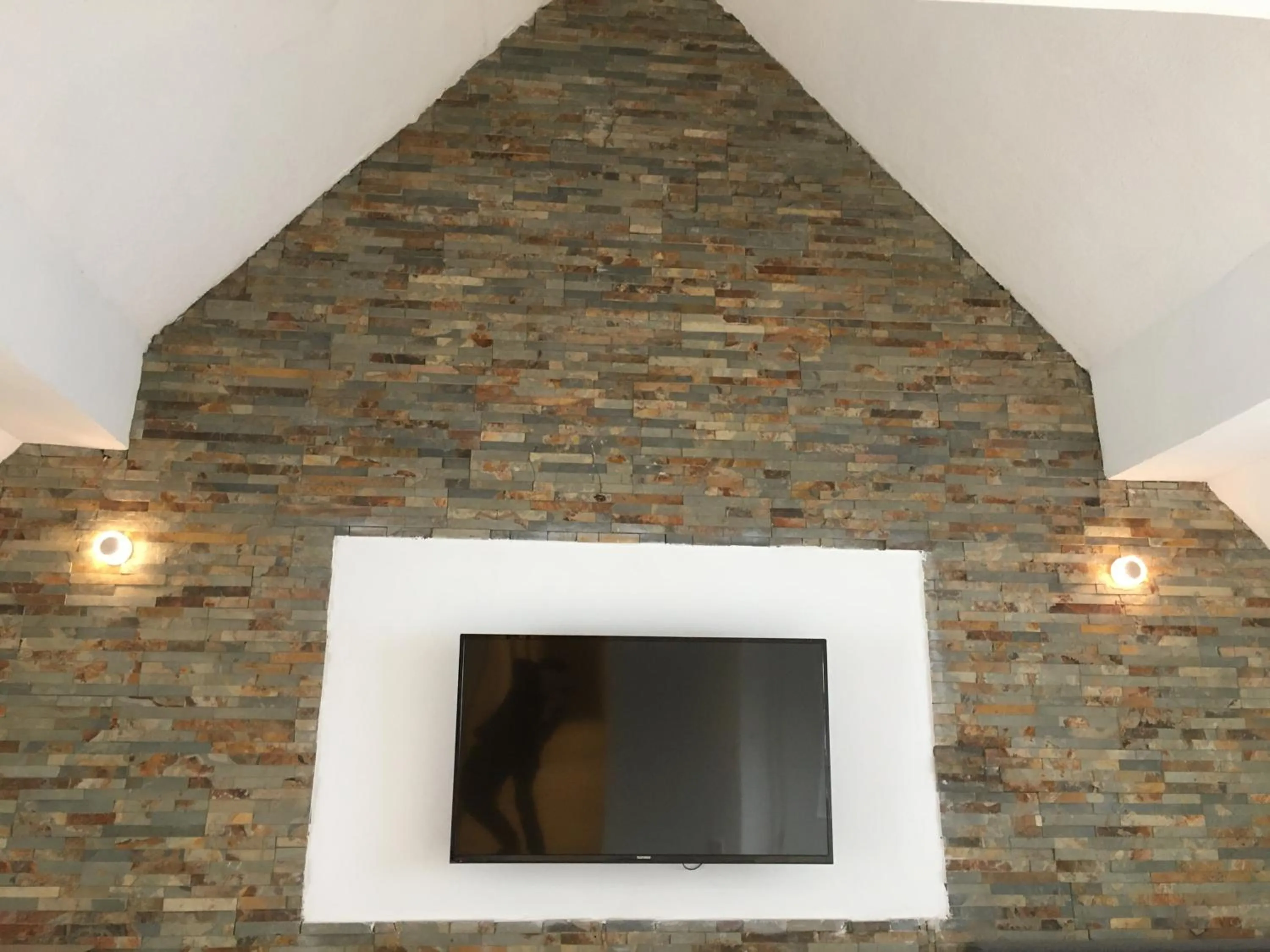 Communal lounge/ TV room in Hotel-Fritz