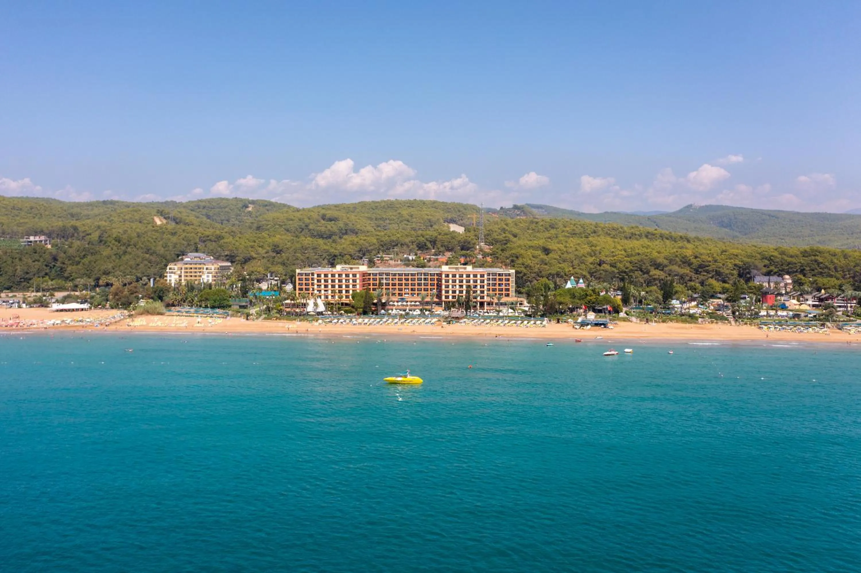 Property building in AQI Pegasos Royal