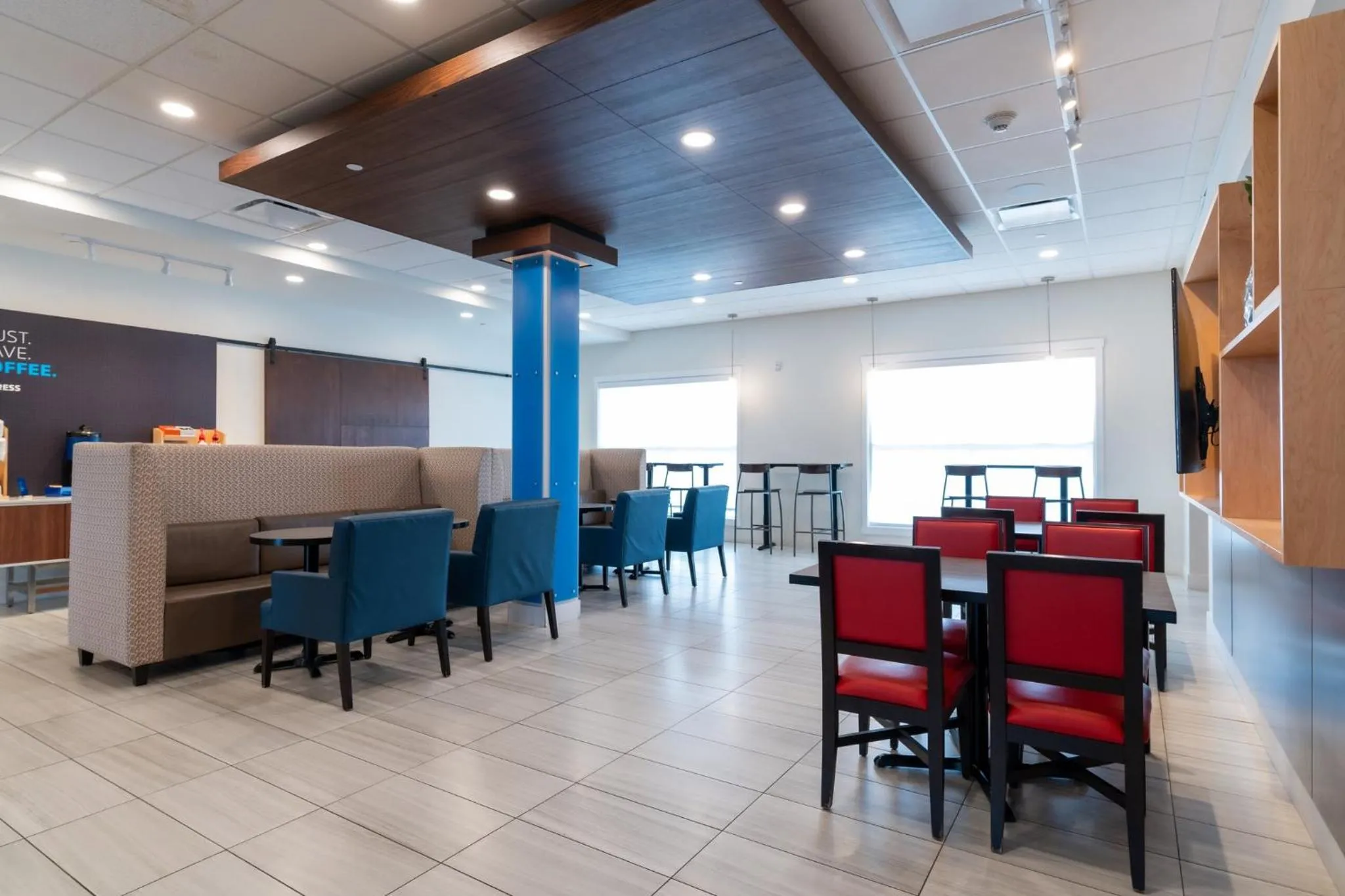 Breakfast in Holiday Inn Express & Suites - Edmonton SW – Windermere by IHG