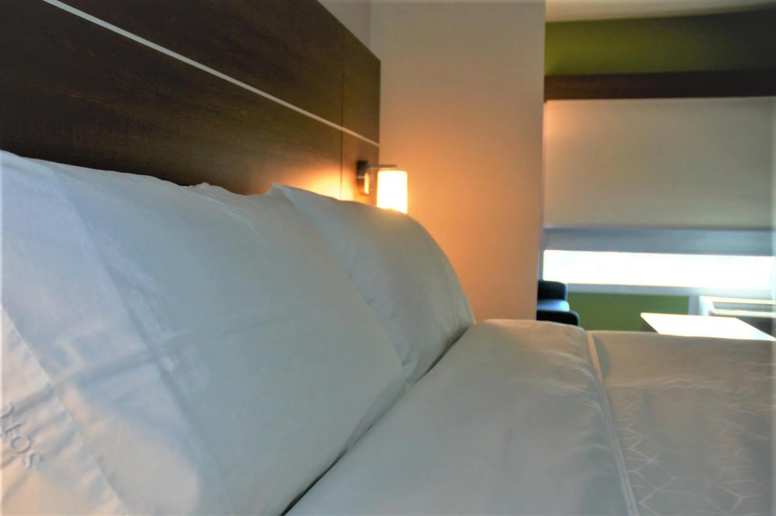 Bed in Holiday Inn Express & Suites - Edmonton SW – Windermere by IHG