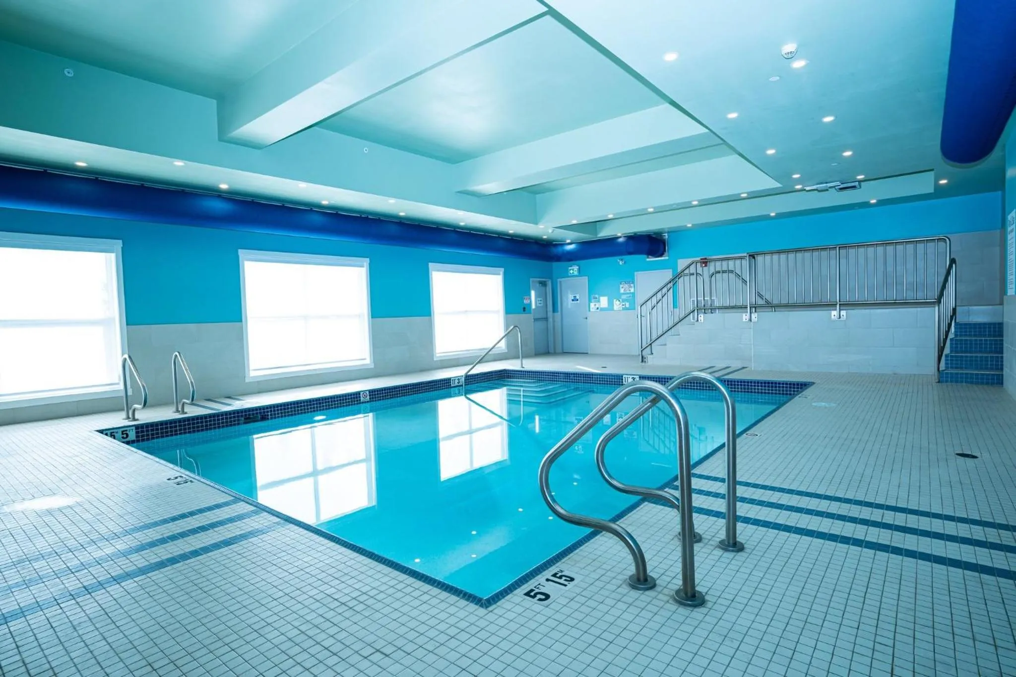 Swimming pool in Holiday Inn Express & Suites - Edmonton SW – Windermere by IHG