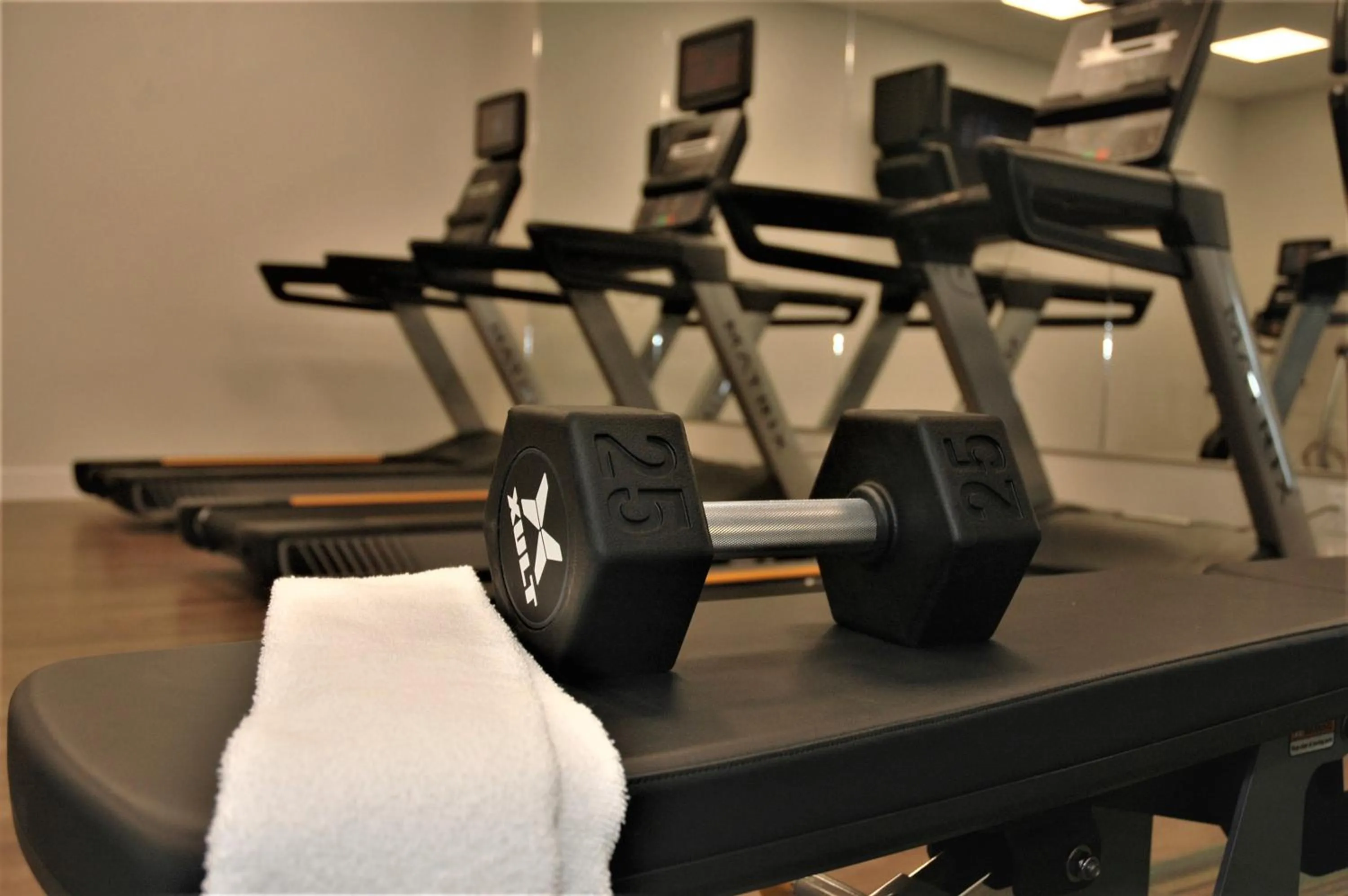 Fitness centre/facilities in Holiday Inn Express & Suites - Edmonton SW – Windermere by IHG