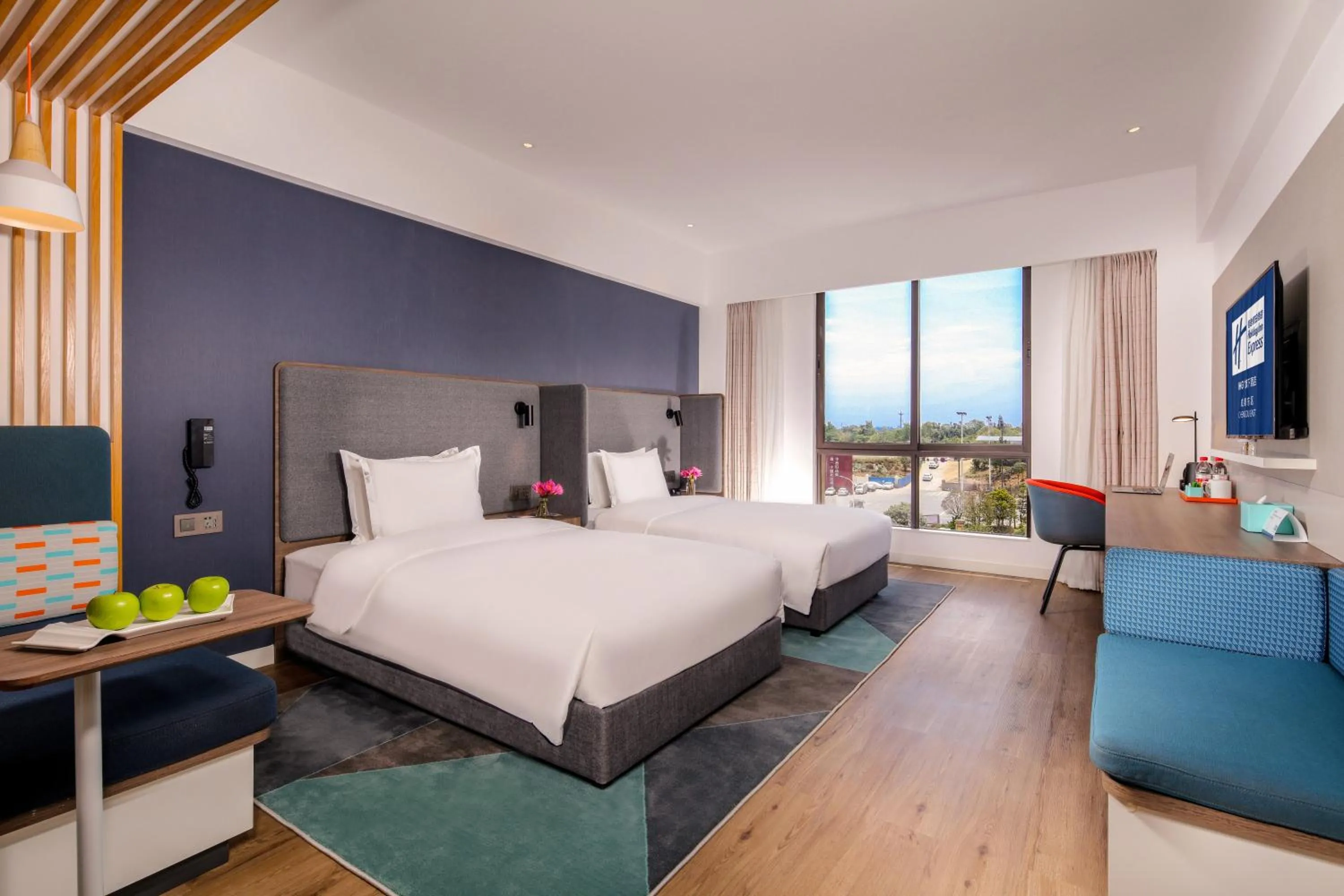 Bed in Holiday Inn Express Chengdu East Railway by lHG - Near The World Games Gymnasium