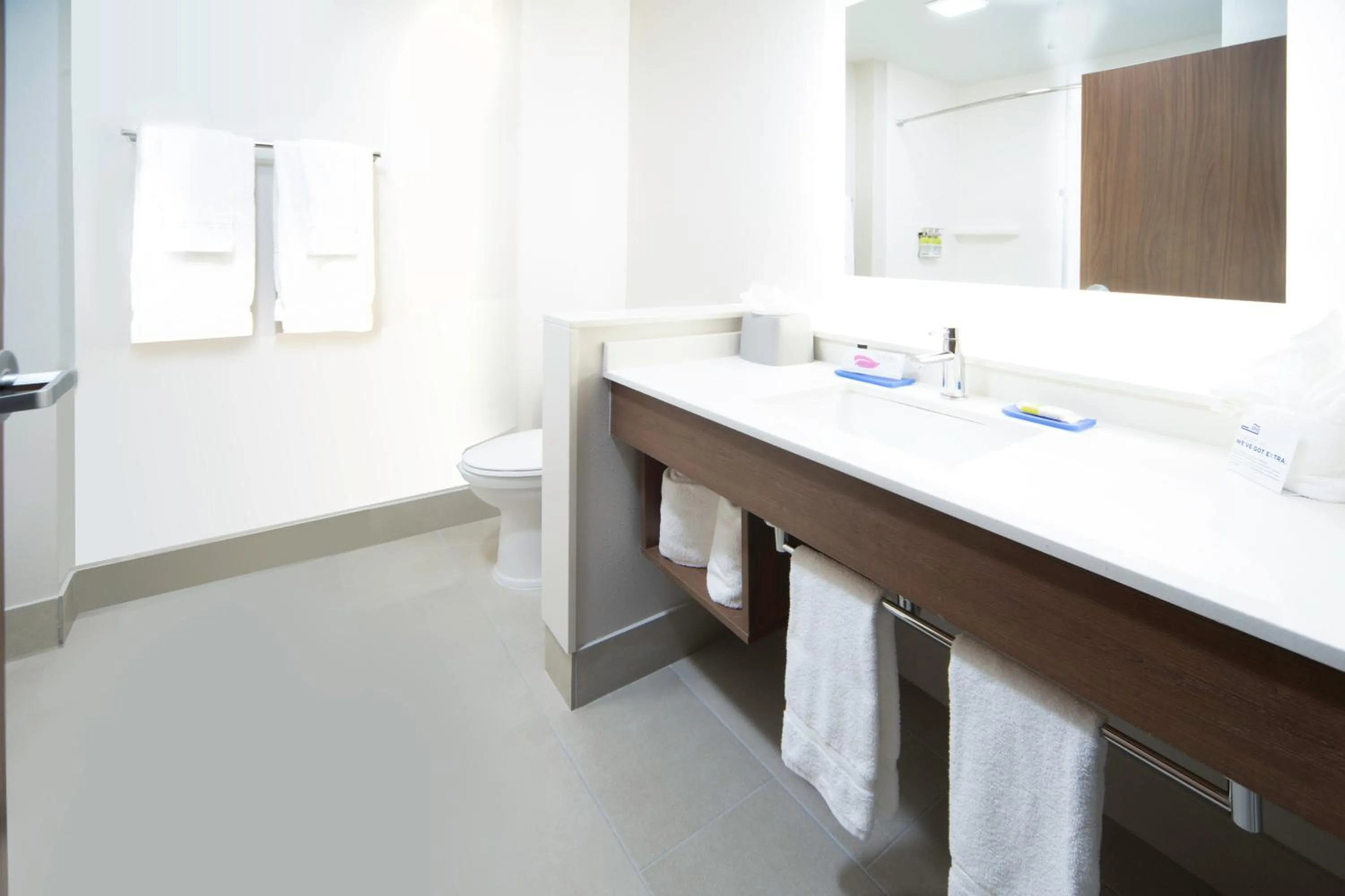 Photo of the whole room in Holiday Inn Express & Suites - Fort Myers Airport by IHG