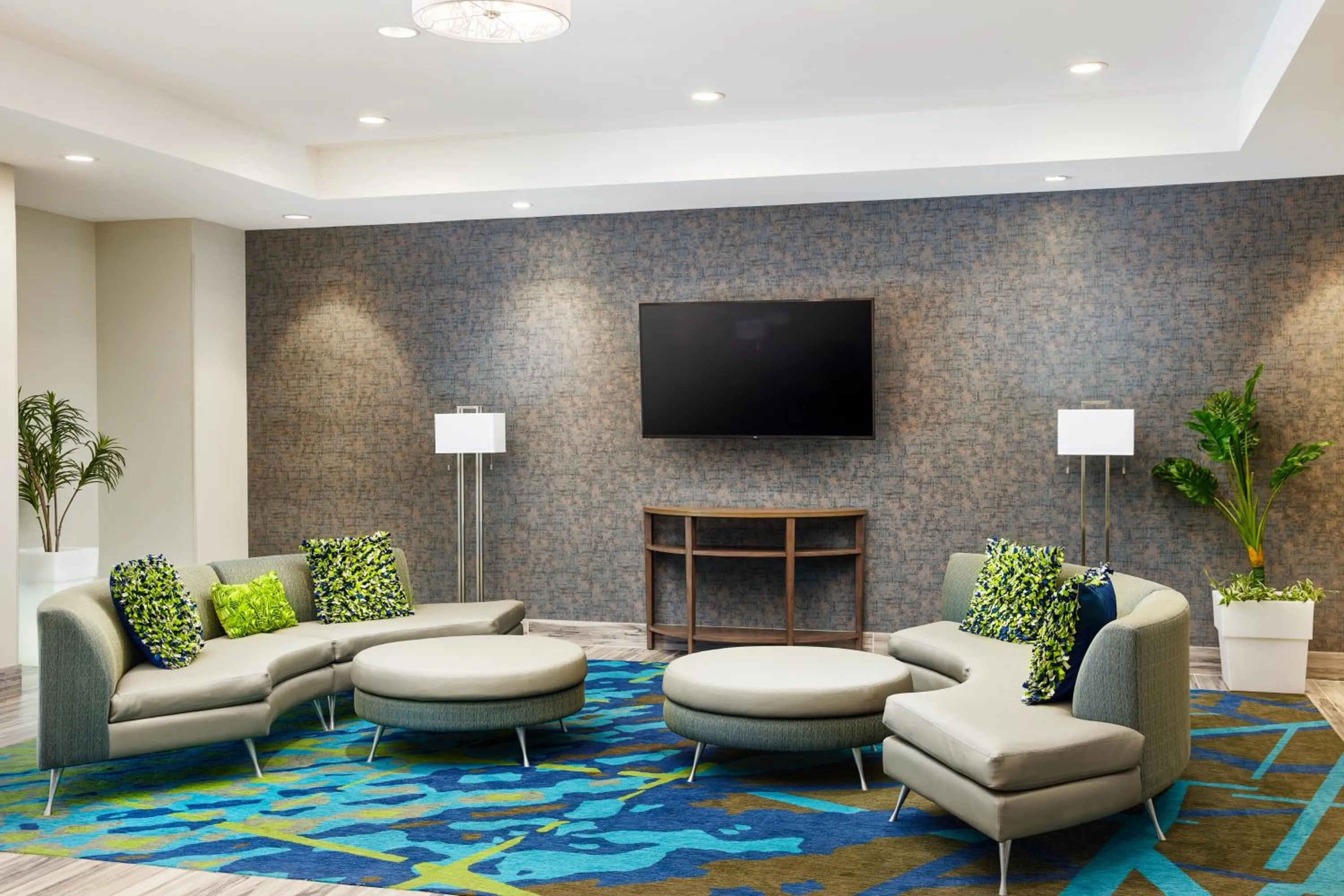 Lobby or reception in Candlewood Suites - Lebanon by IHG