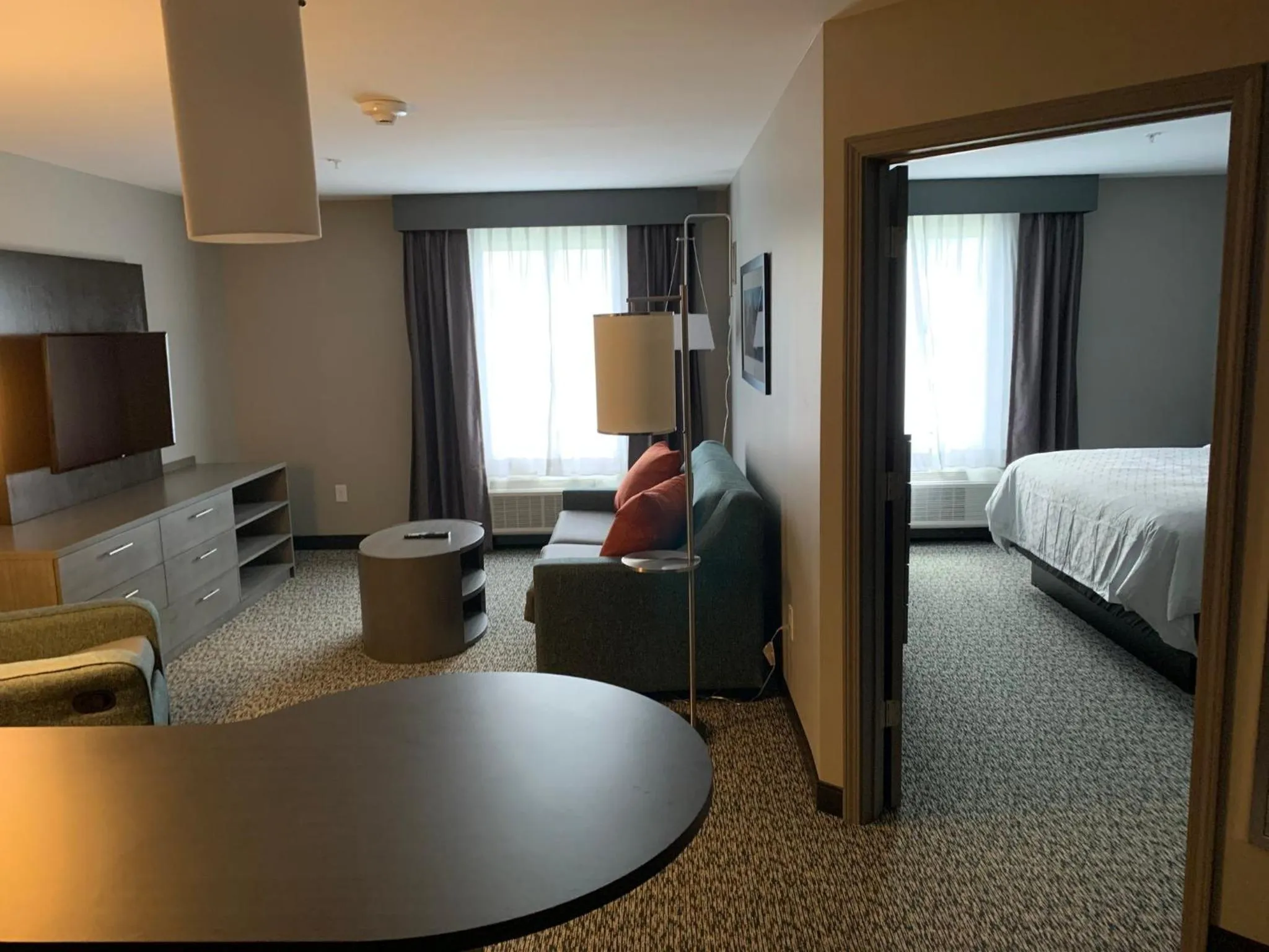 Photo of the whole room, Bed in Candlewood Suites - Lebanon by IHG