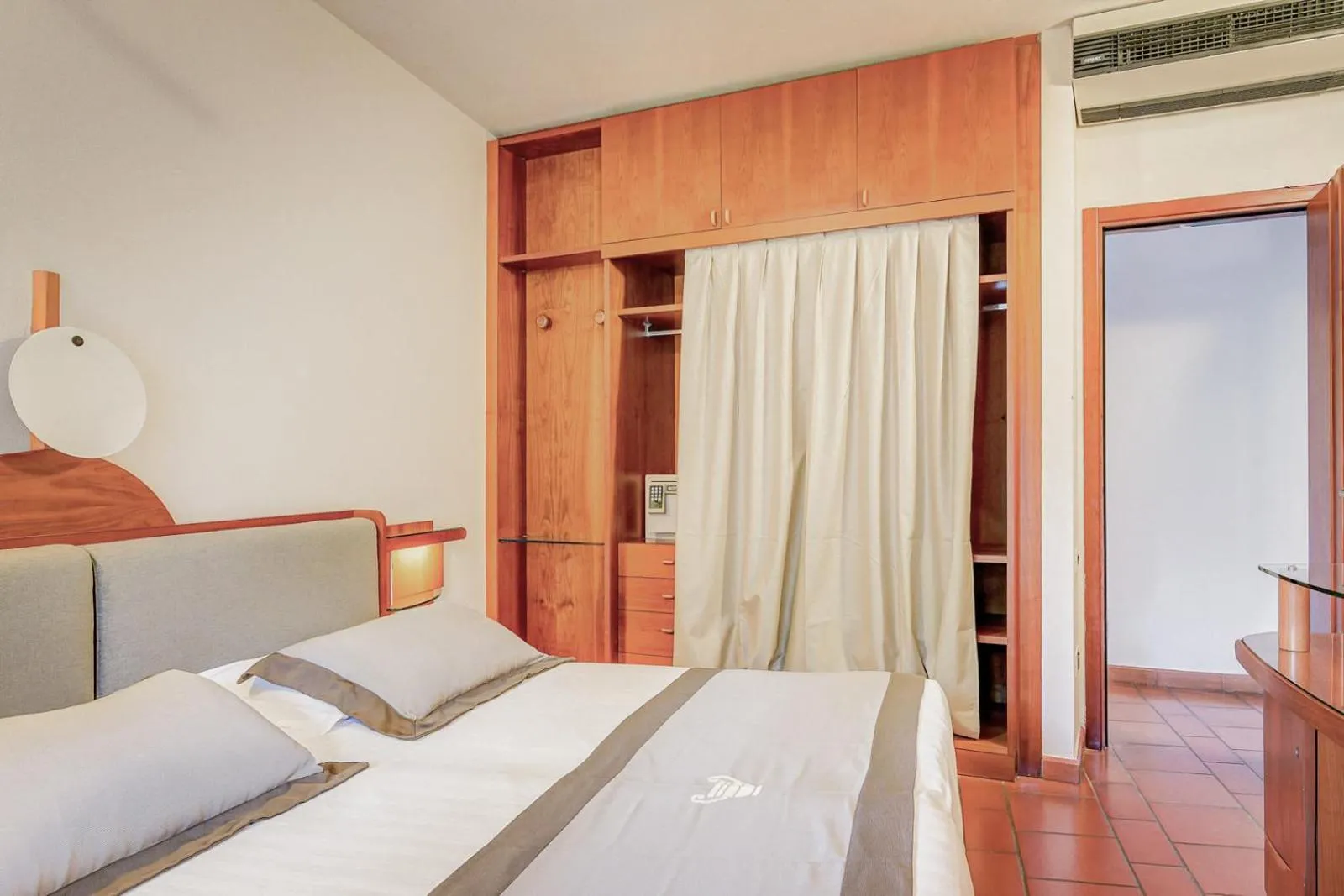 Bed in Hotel Riva degli Etruschi