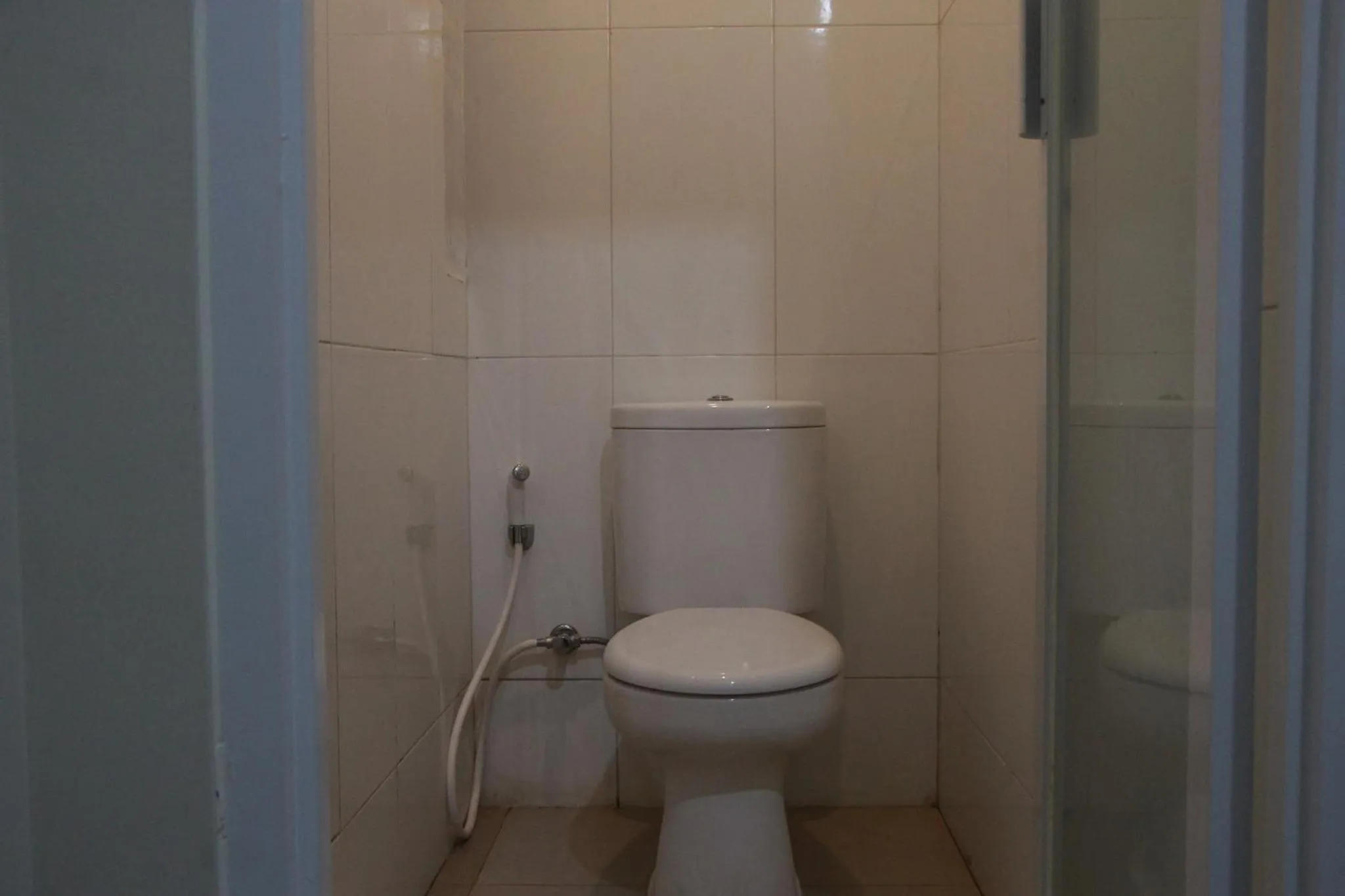 Toilet in The Peak Guest House