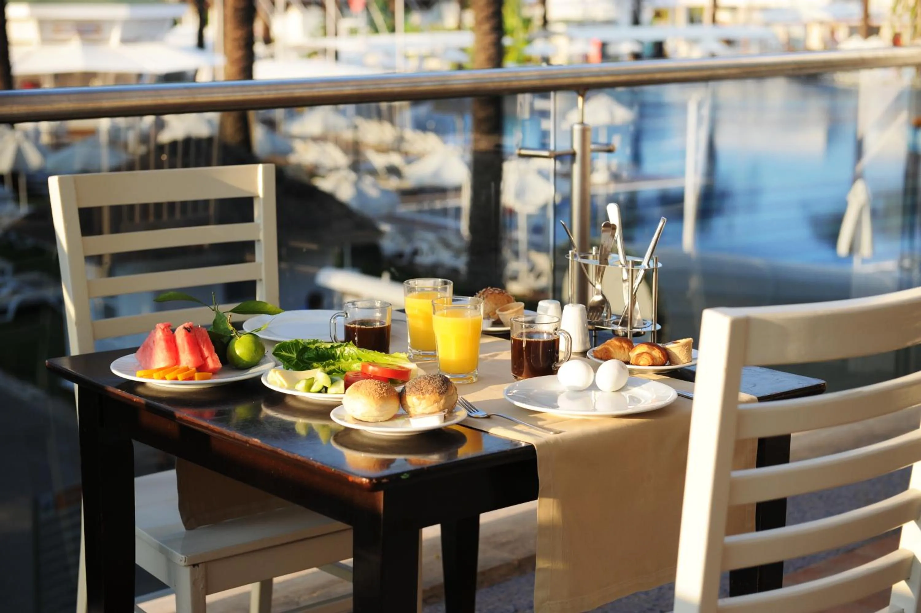 Food and drinks in TUI BLUE Tropical