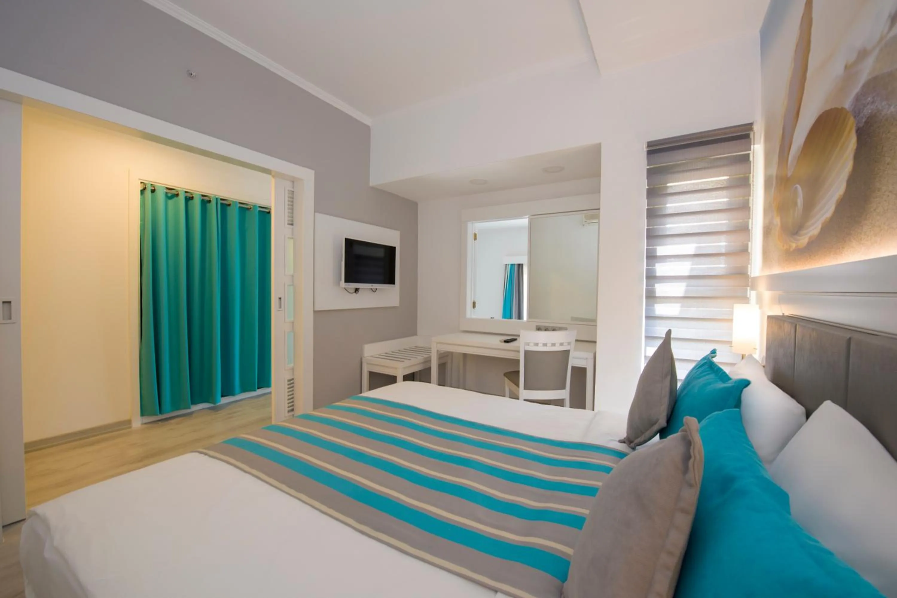 Bedroom, Bed in TUI BLUE Tropical