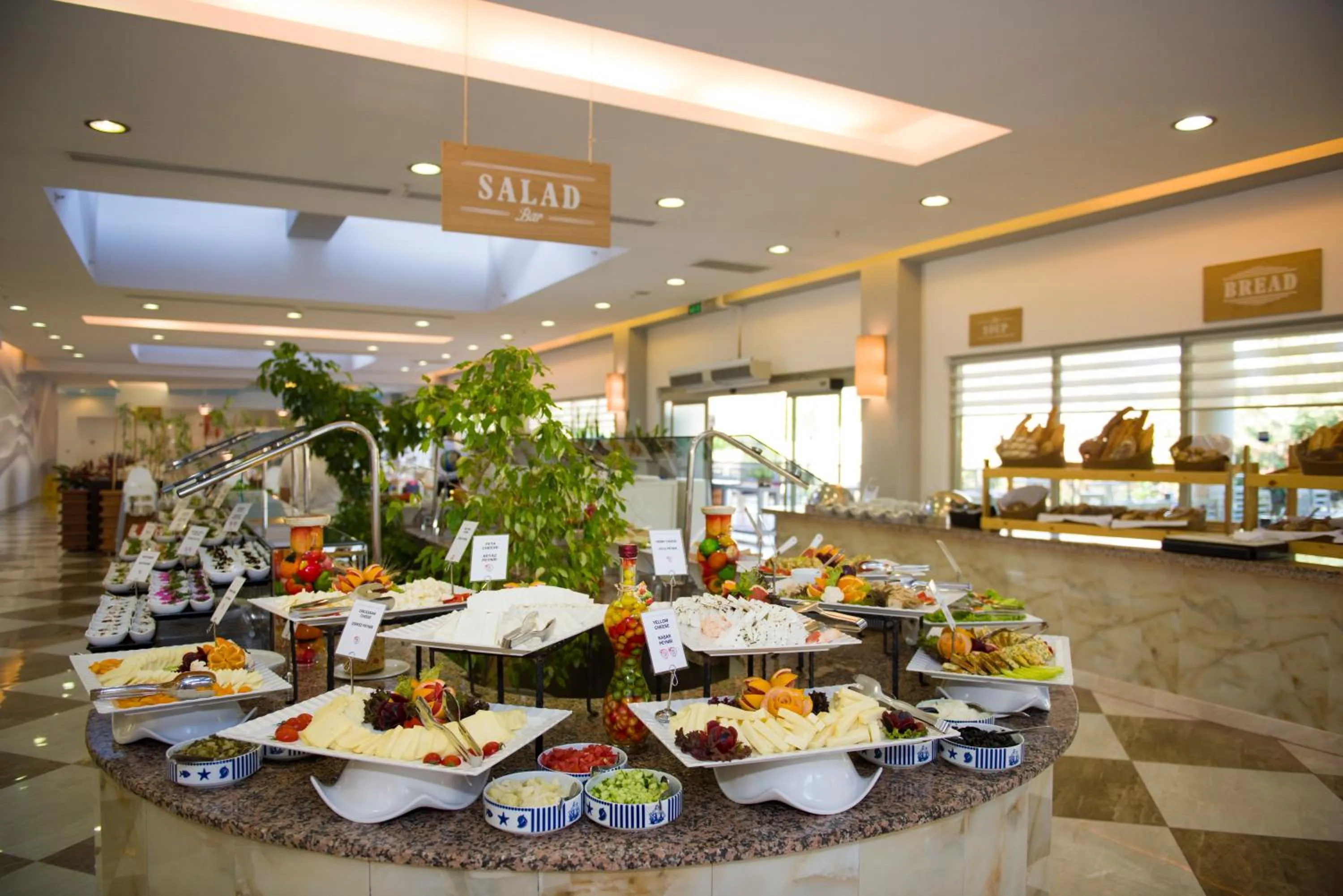 Restaurant/places to eat in TUI BLUE Tropical