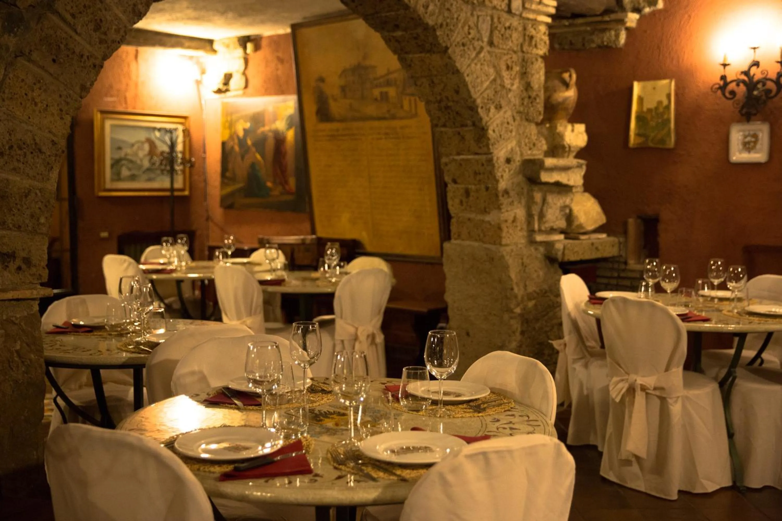 Restaurant/places to eat in Hotel Antico Residence Roma