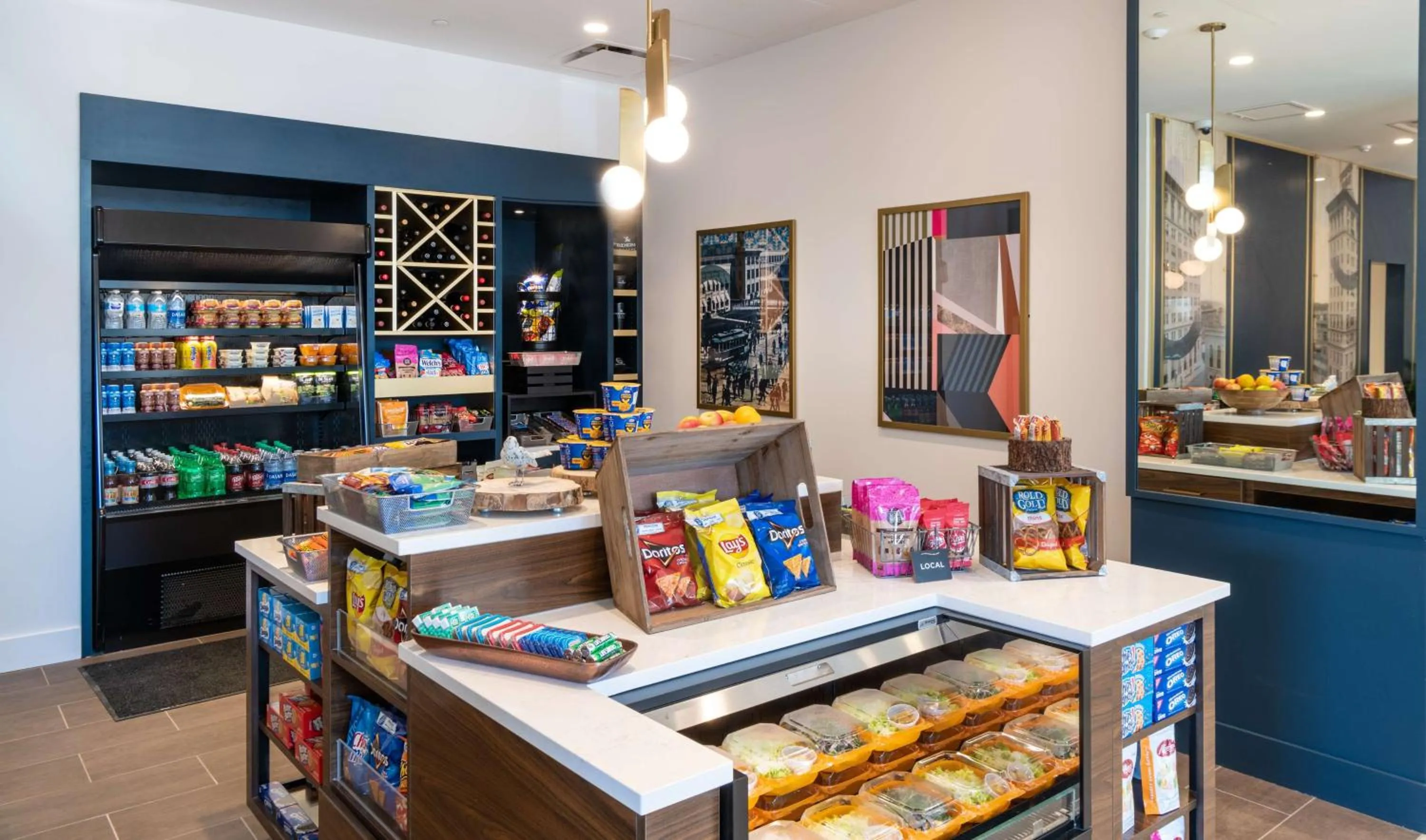 Restaurant/places to eat in Hilton Garden Inn Flint Downtown