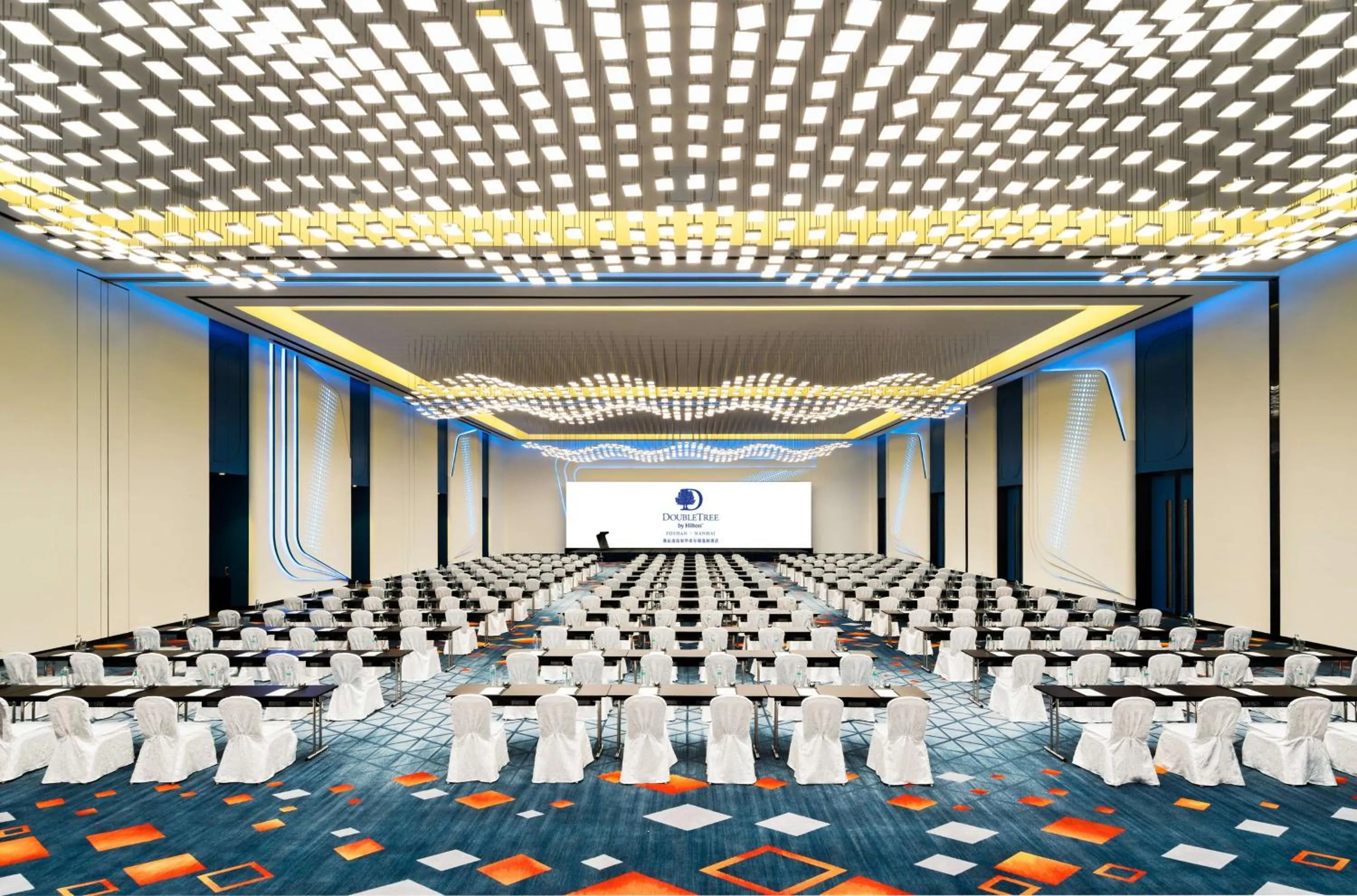 Meeting/conference room in Doubletree by Hilton Foshan Nanhai- Close to Guangzhou Jiaokou Metro