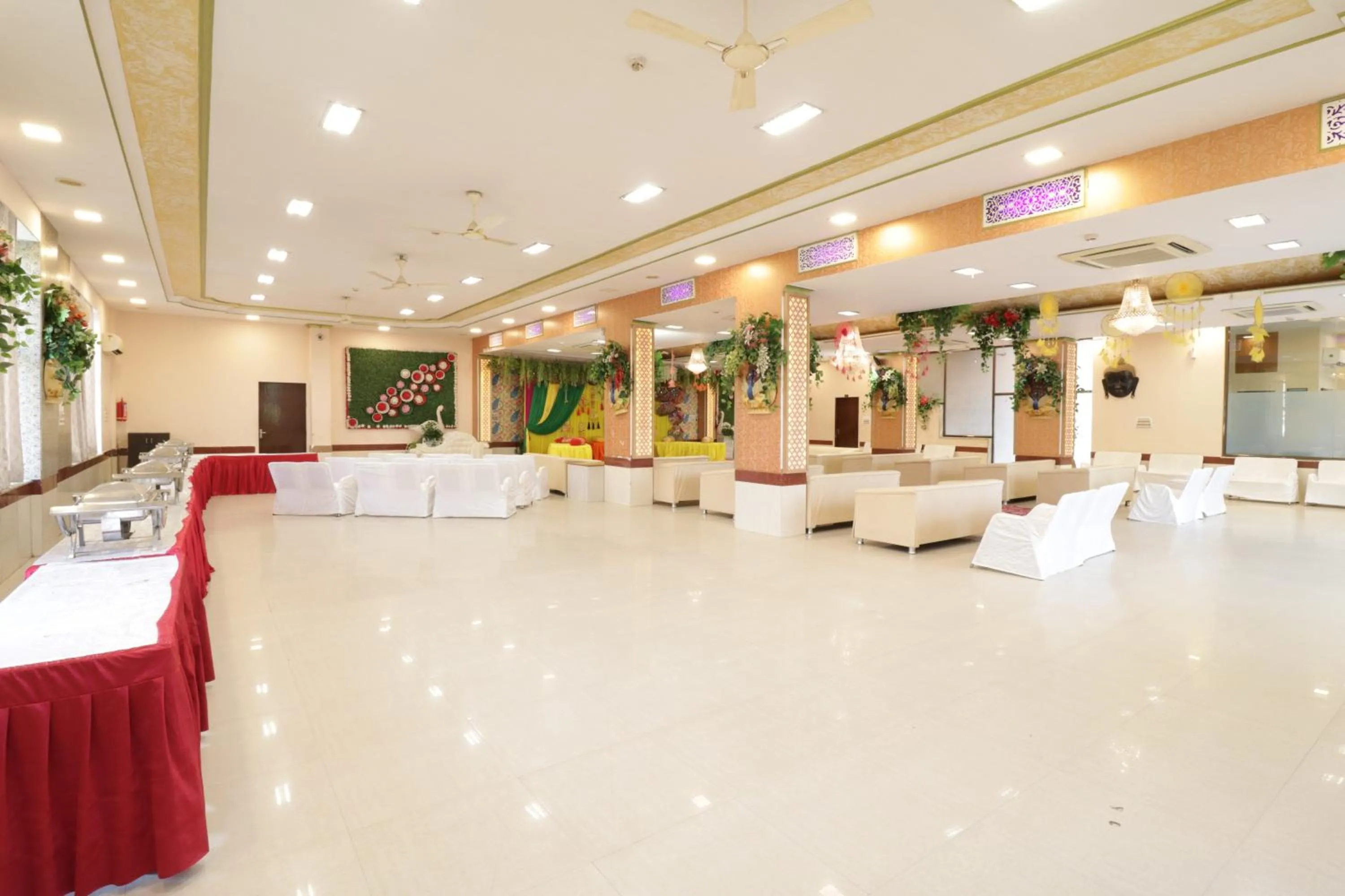 Banquet/Function facilities in Treebo New Rockwell Vivek Vihar