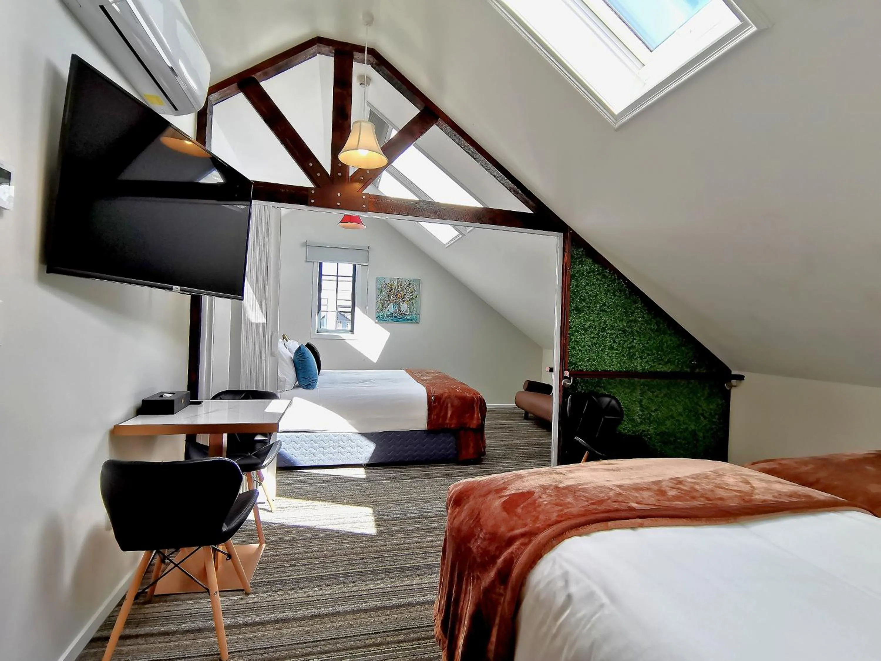 Bed in The Salisbury Business Class