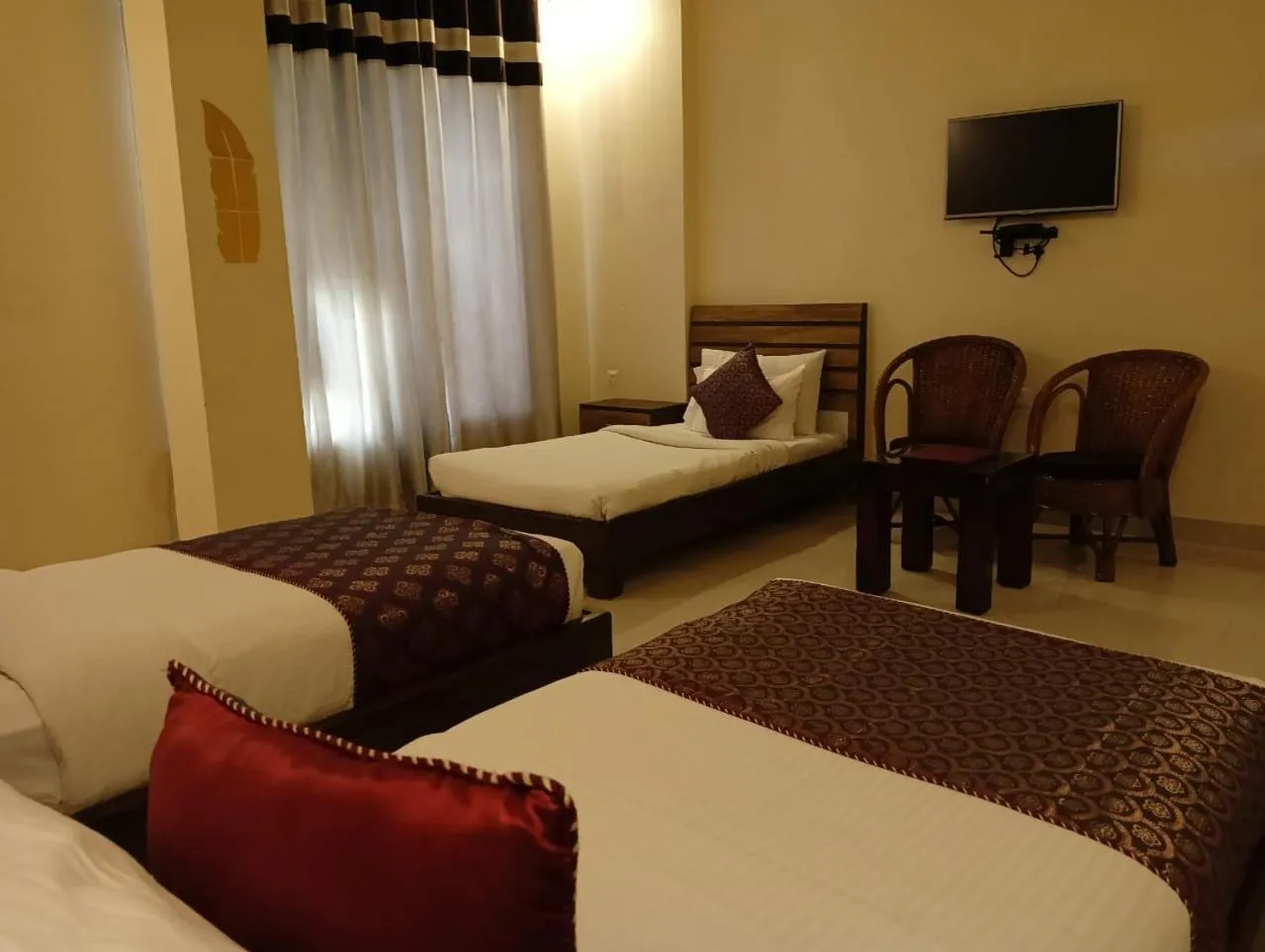 Bed in Hotel Zion Inn, Cantonment, Varanasi