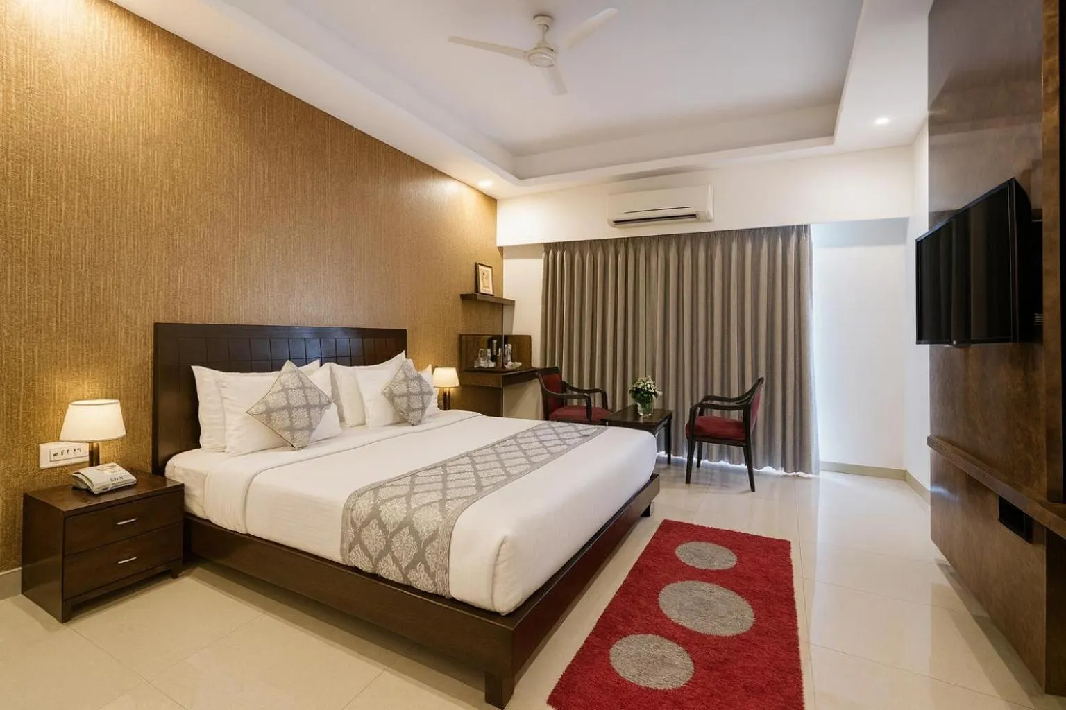 Bed in Hotel Zion Inn, Cantonment, Varanasi