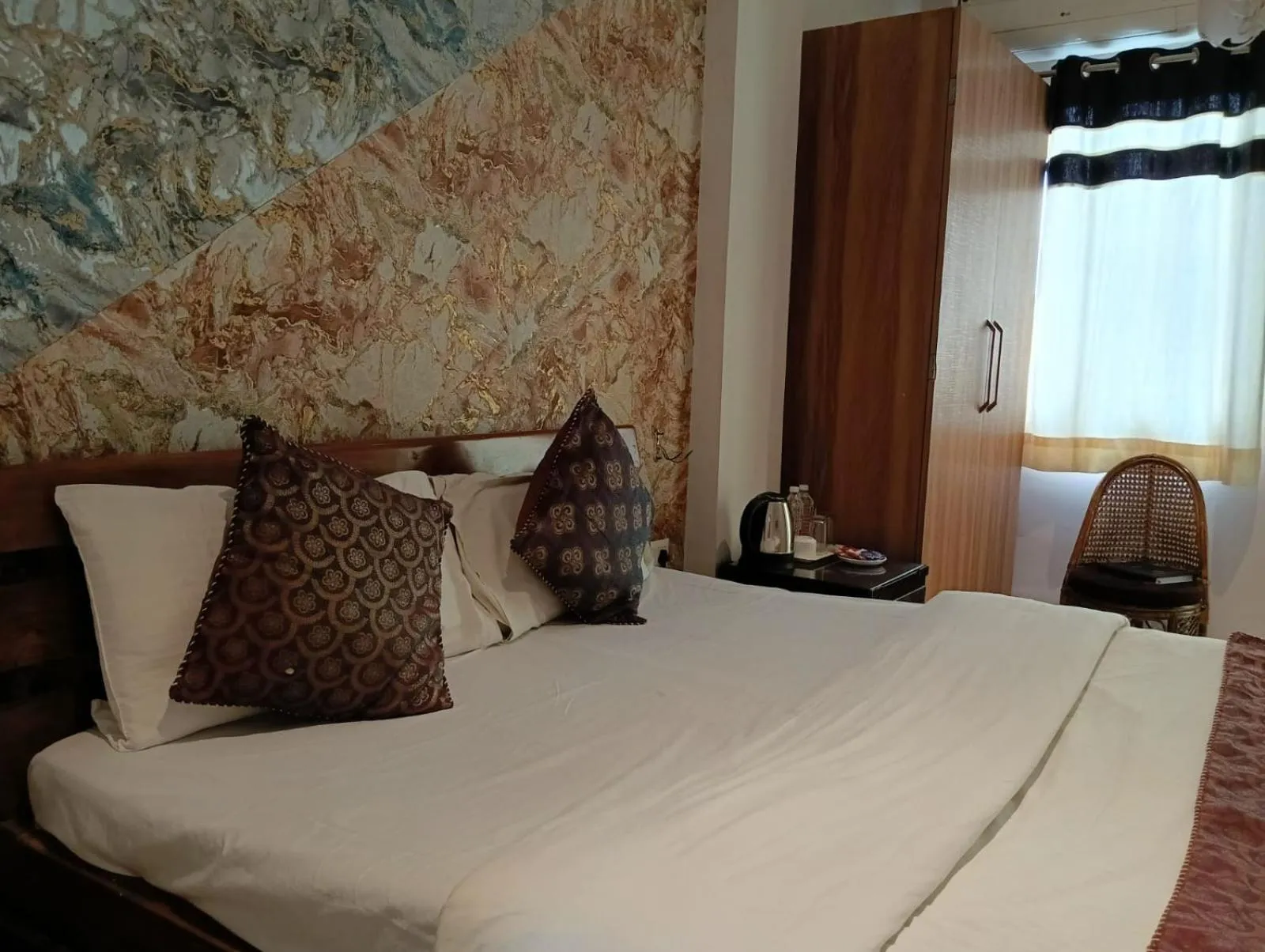 Bed in Hotel Zion Inn, Cantonment, Varanasi