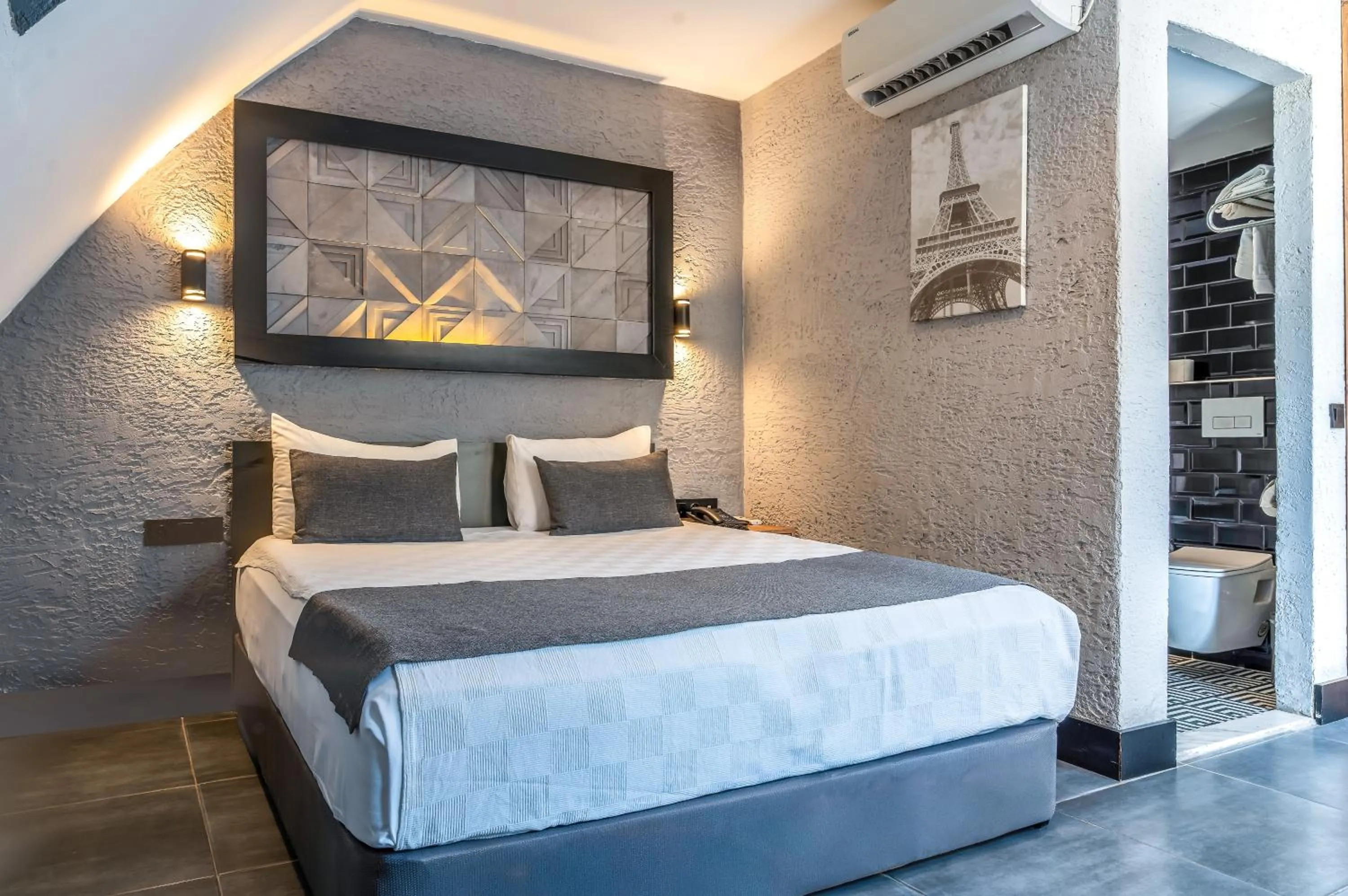 Bedroom, Bed in Mielo Lara Hotel