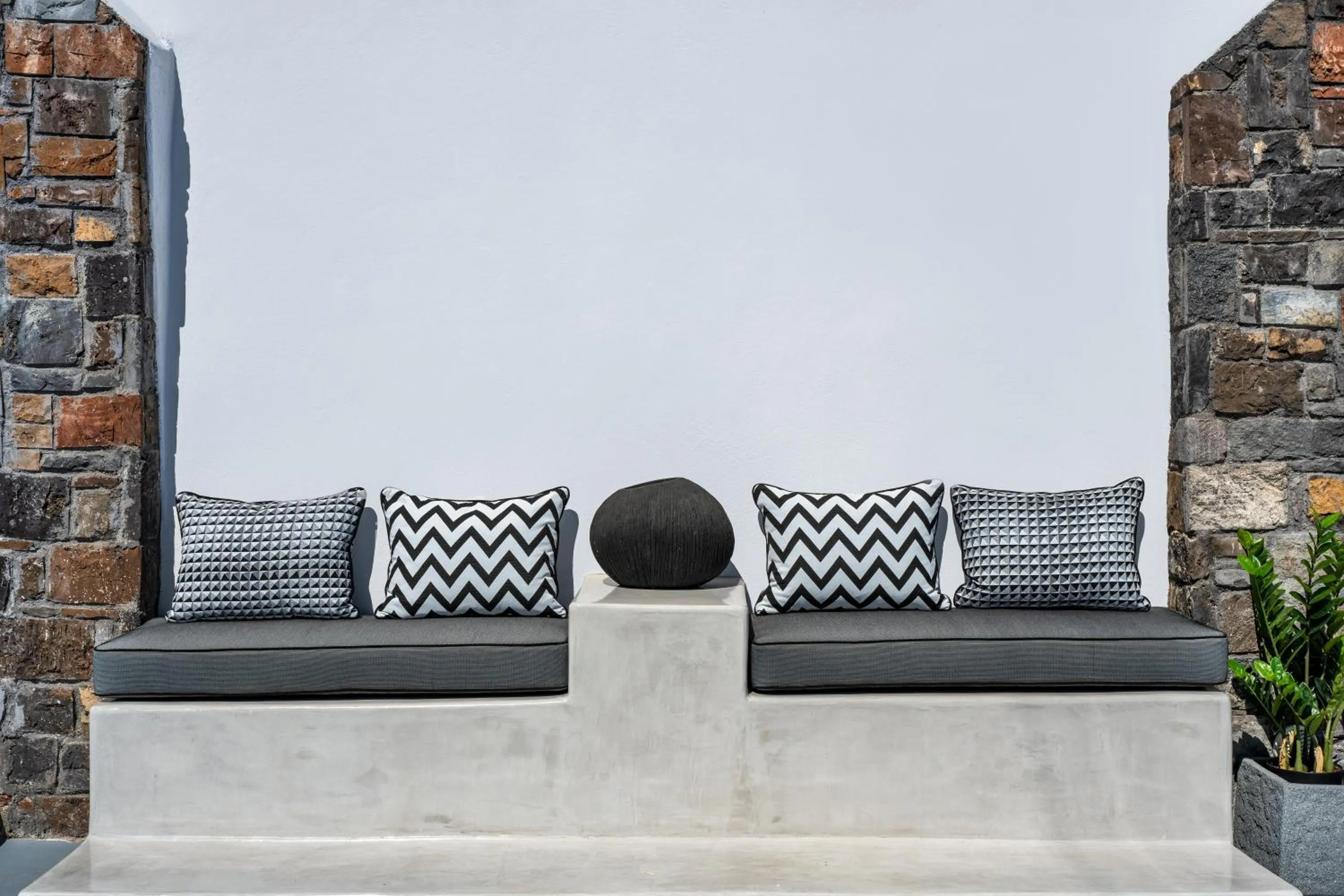 Seating area in Siete Mares Luxury Suites