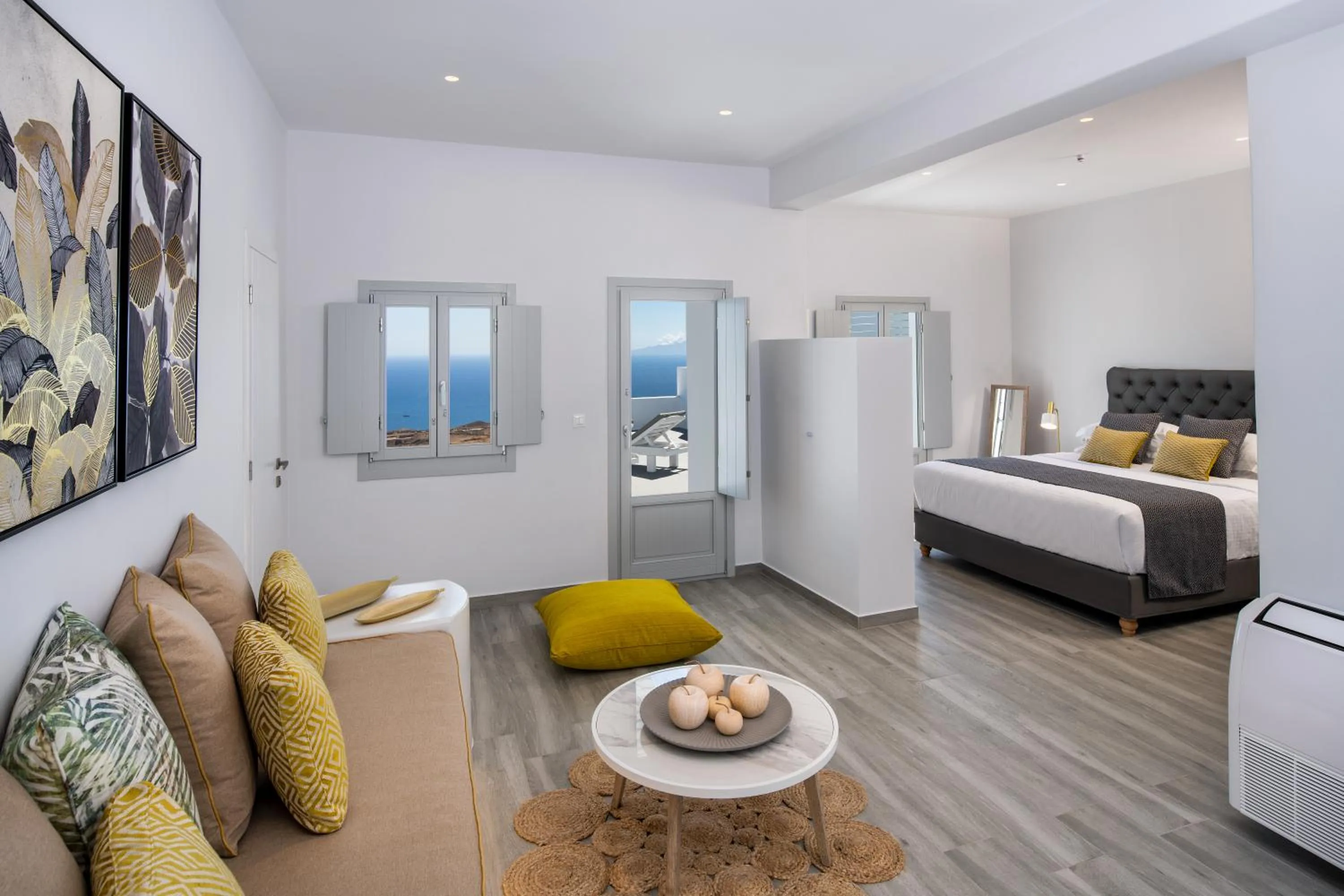 Seating area, Bed in Siete Mares Luxury Suites