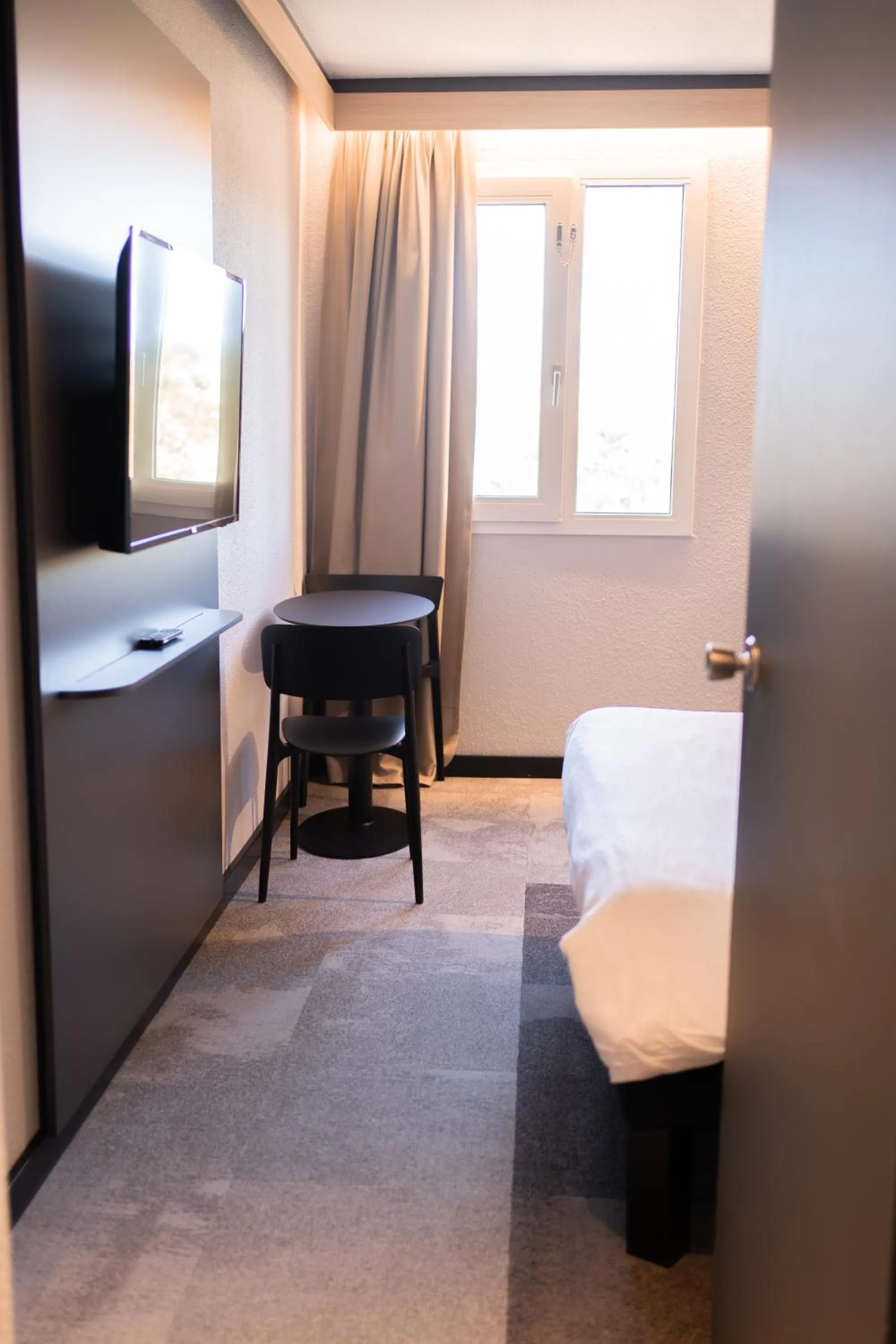 TV and multimedia, Bed in ibis Beziers Est Mediterranee A9/A75