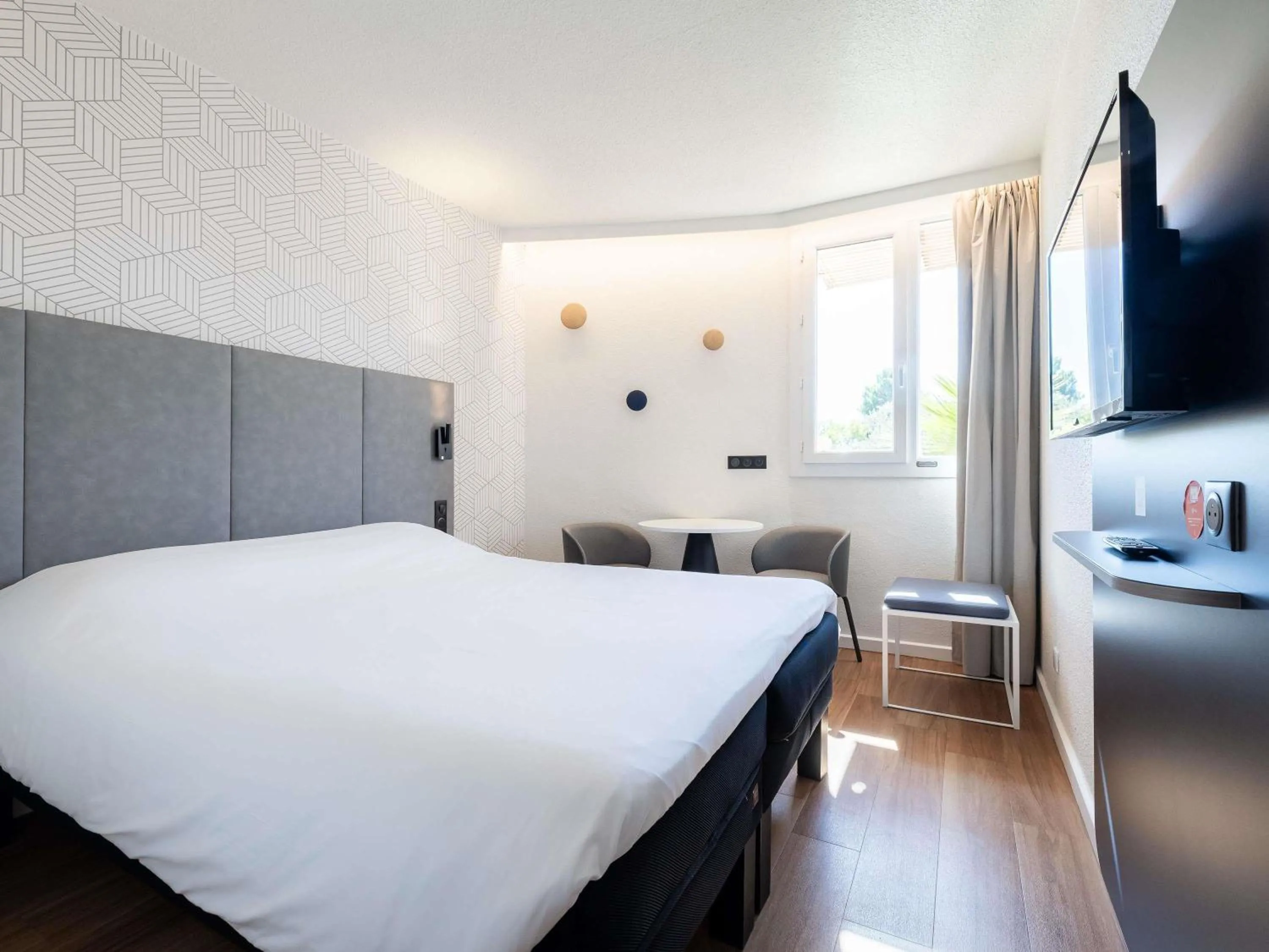 Bedroom, Bed in ibis Beziers Est Mediterranee A9/A75
