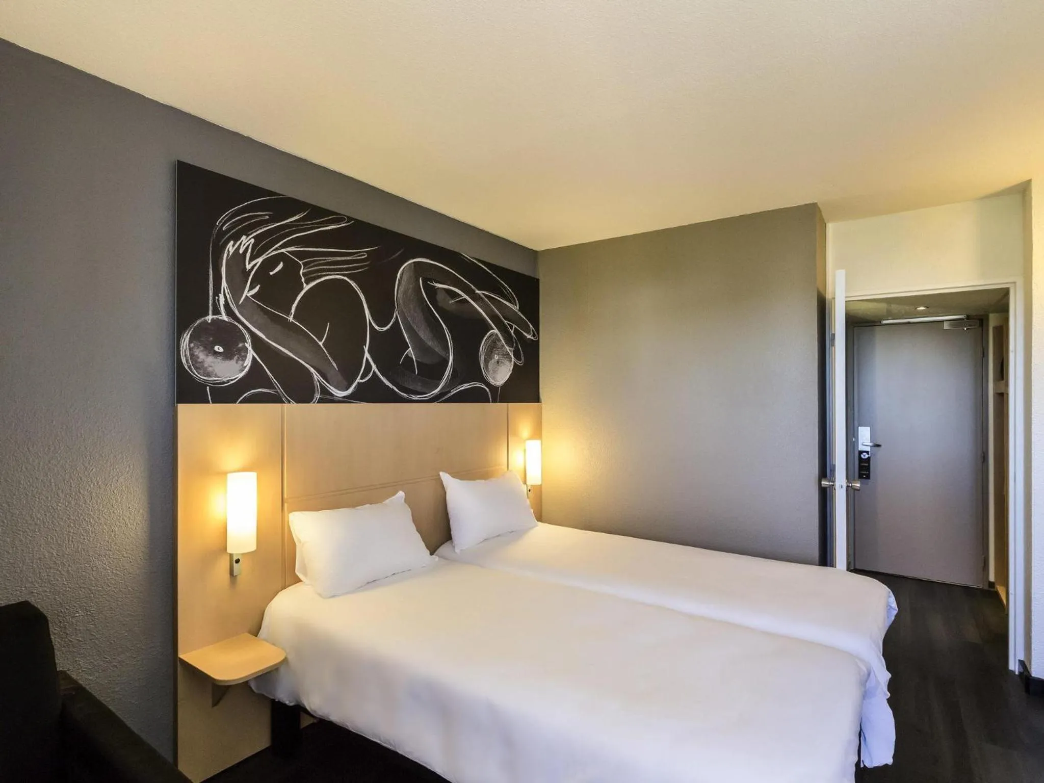 Bedroom, Bed in ibis Beziers Est Mediterranee A9/A75