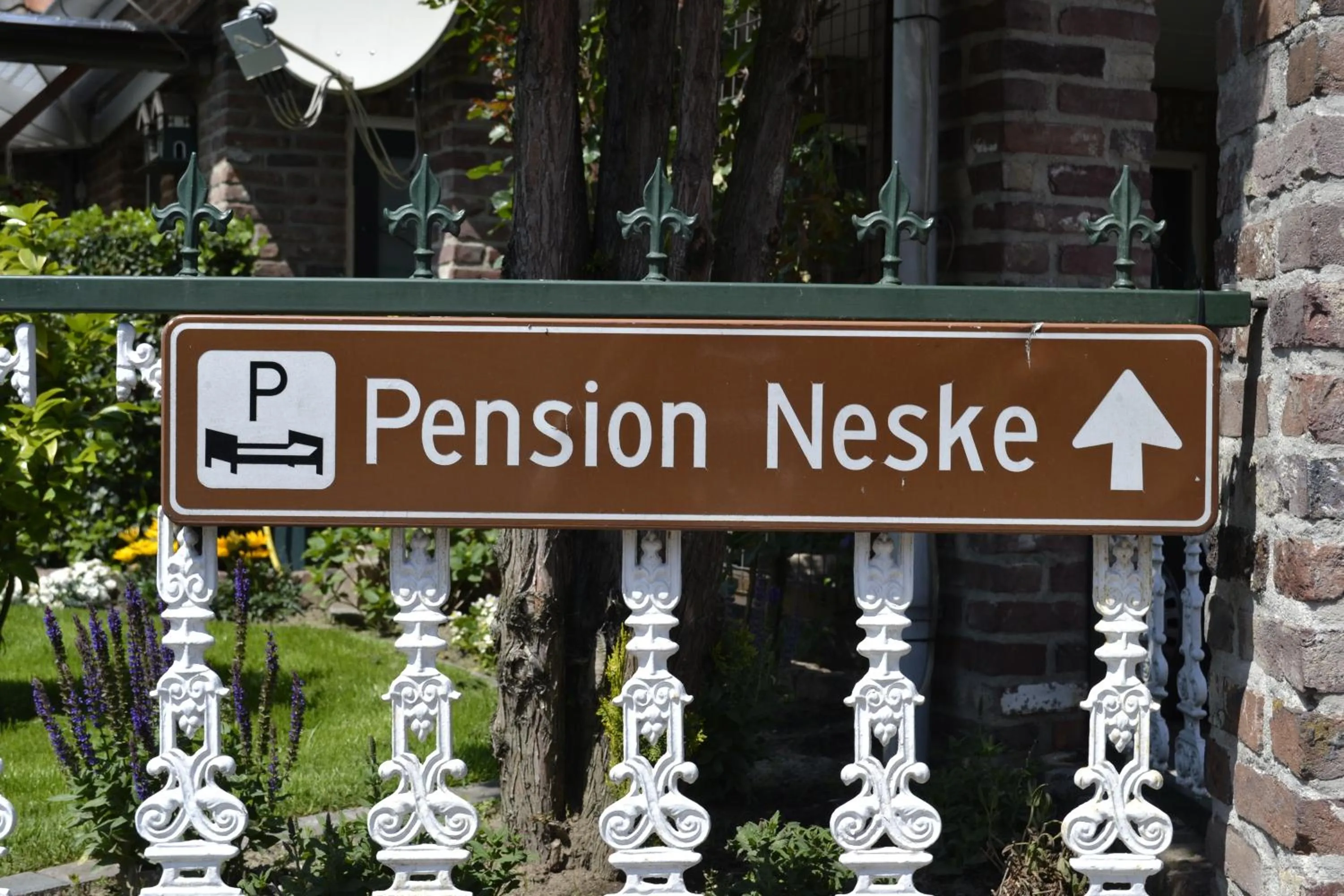 Facade/entrance in Pension Neske