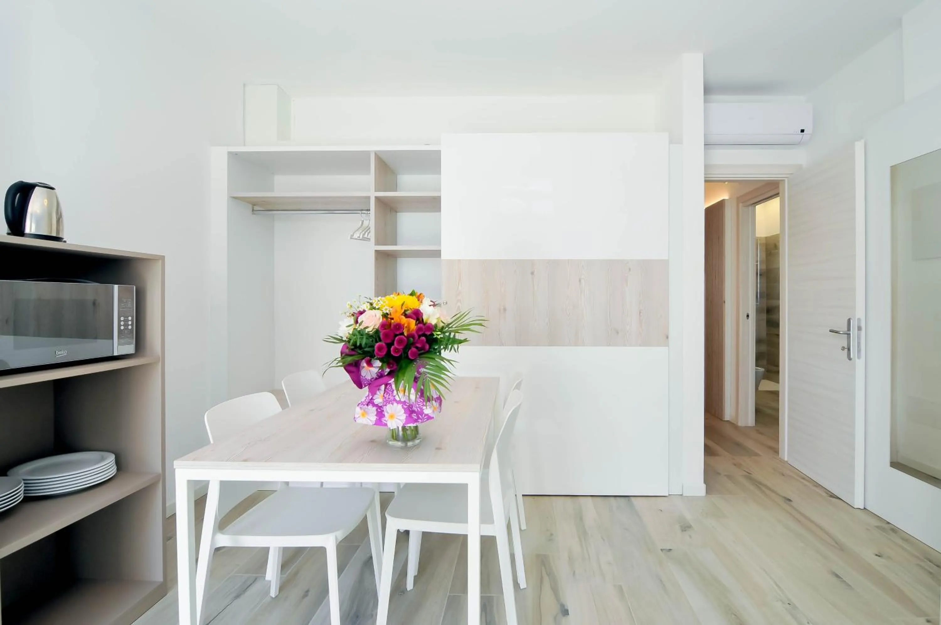 Kitchen or kitchenette in Marina Suites & Apartments 4 stelle S