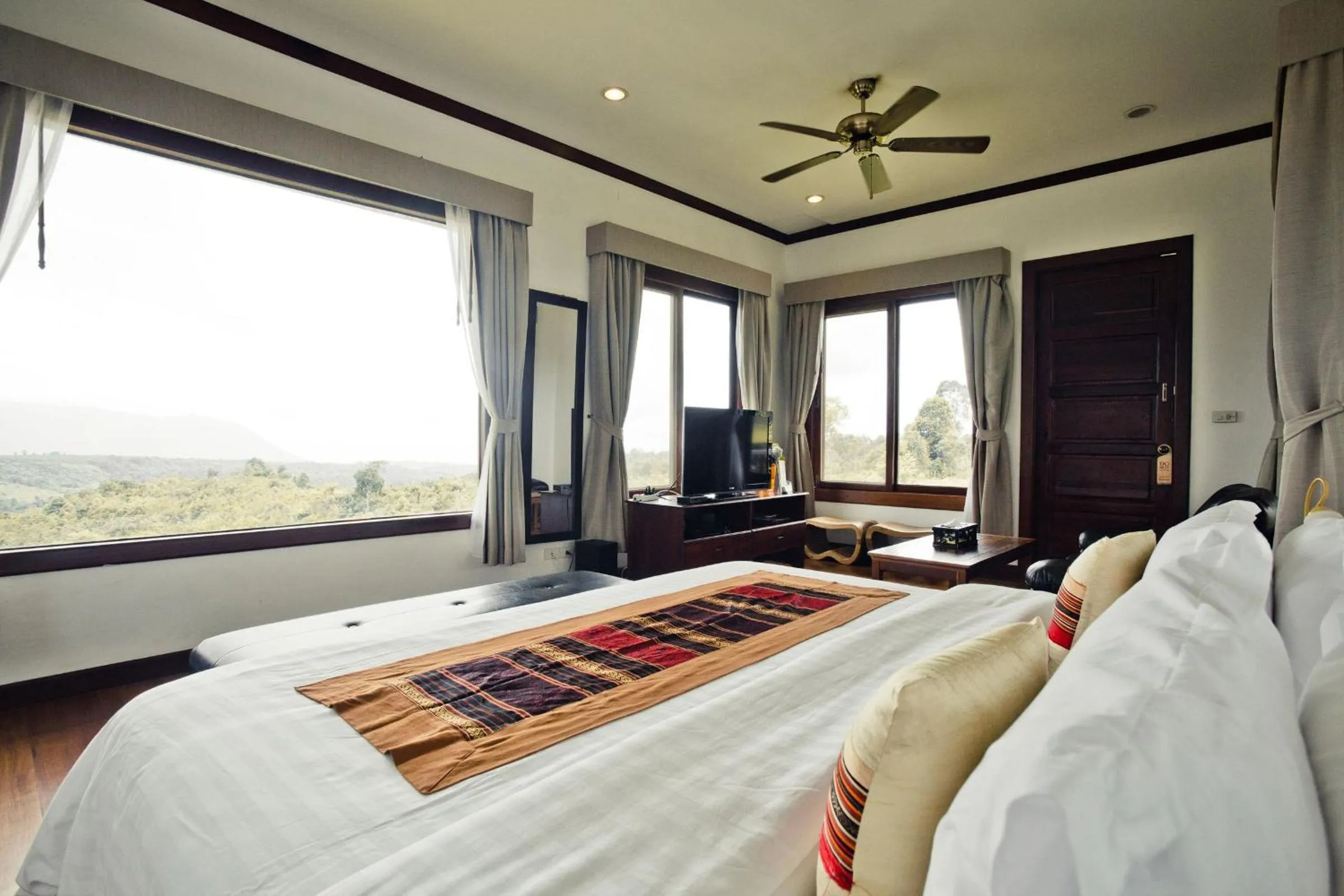 Bed in Sabaidee Valley