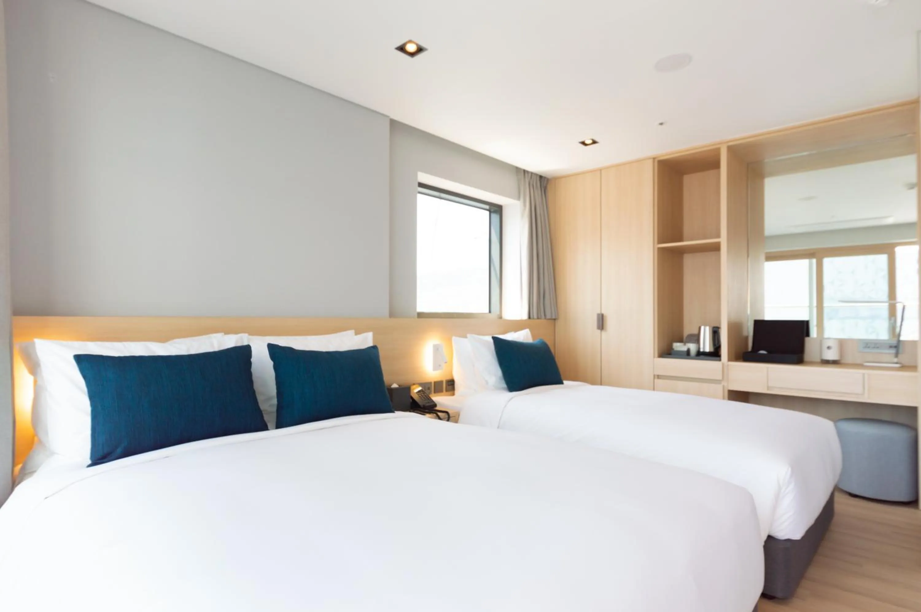 Bed in Connect Busan Hotel & Residence