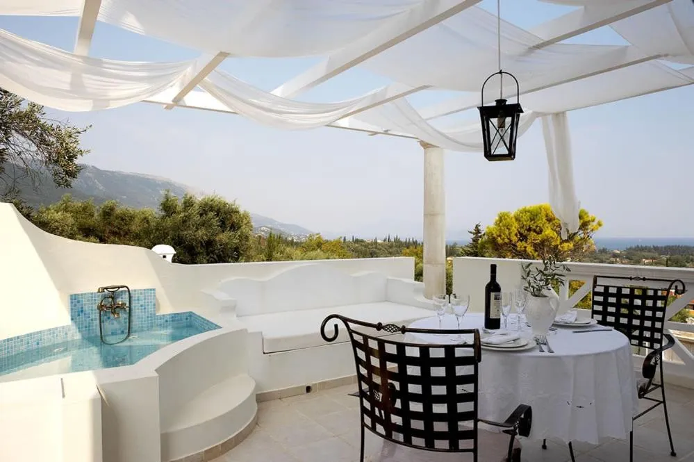 Day in Castello Di Vista with Pool and Starlink Wifi