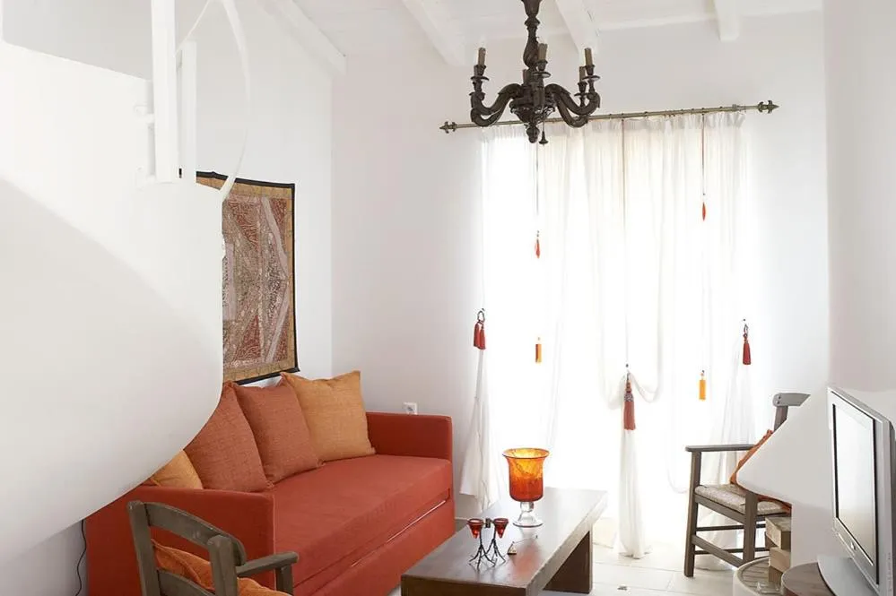 Living room in Castello Di Vista with Pool and Starlink Wifi