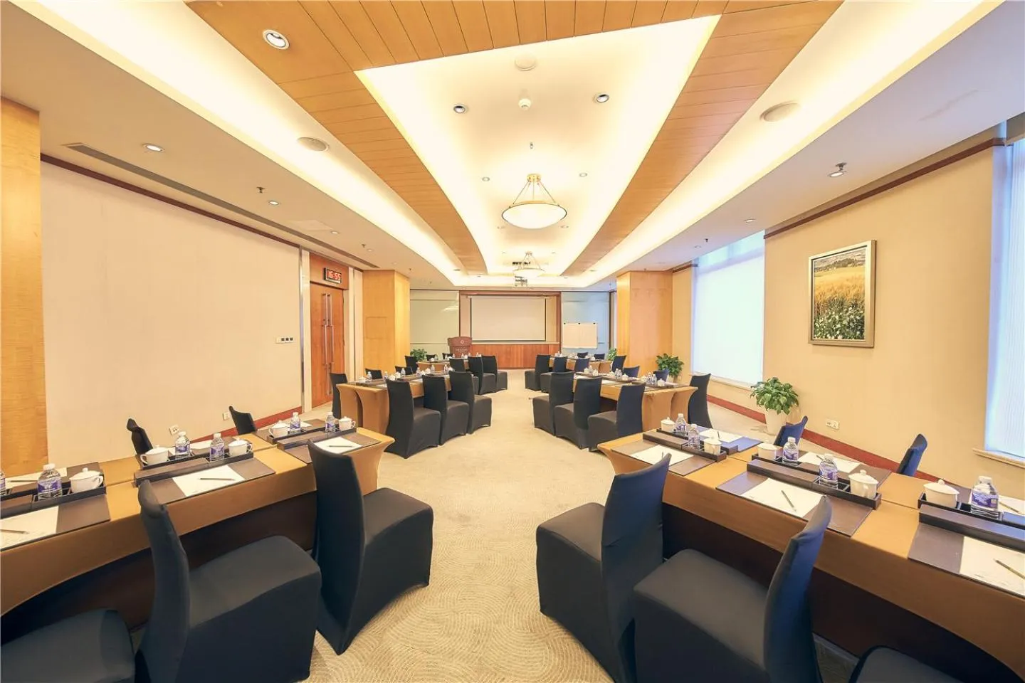 Meeting/conference room in Parkview Hotel