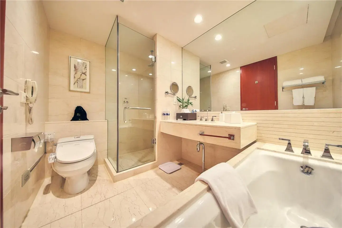 Deluxe King Room - single occupancy in Parkview Hotel Deluxe King Room - single occupancy in Parkview Hotel