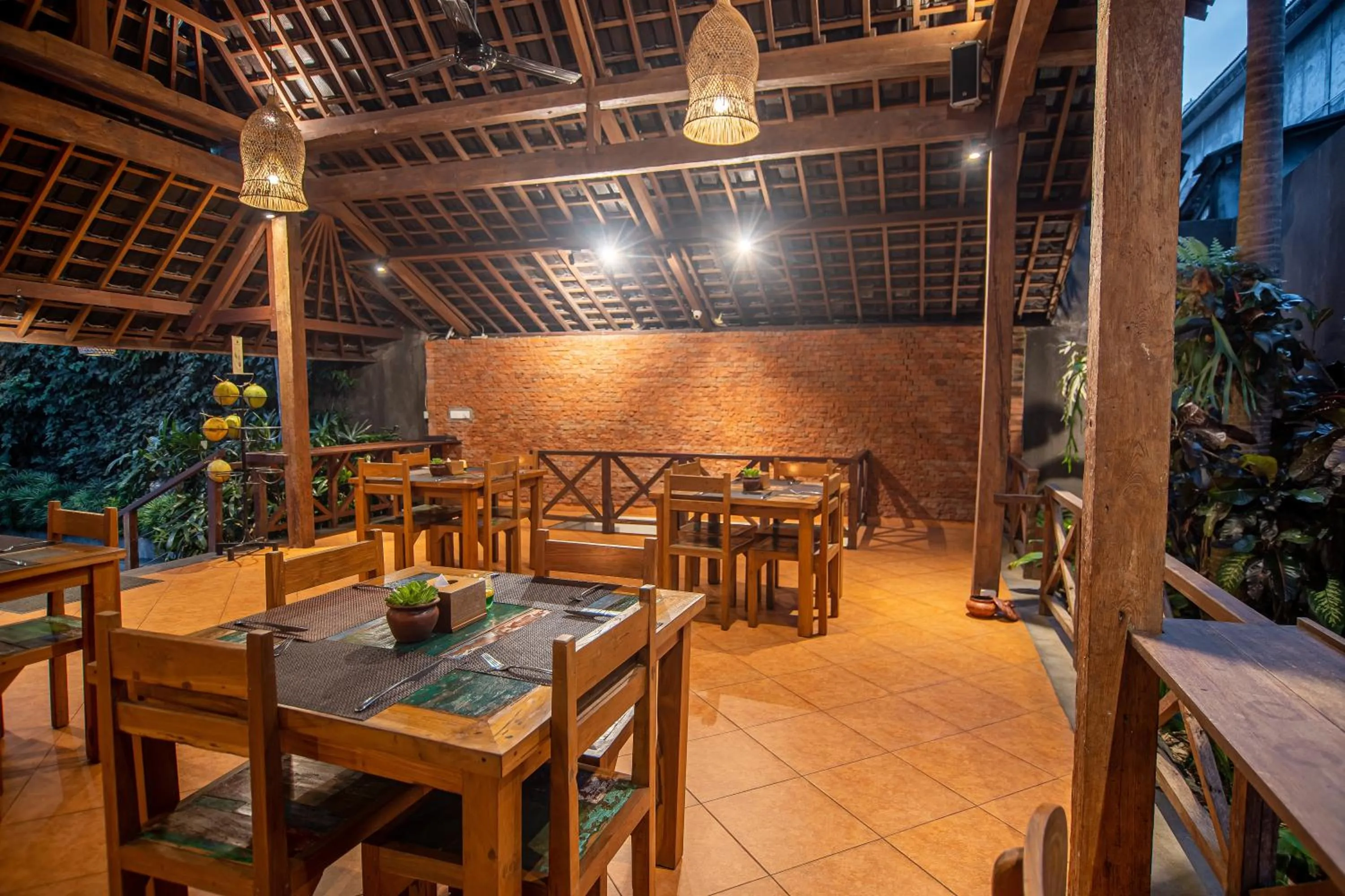 Restaurant/places to eat in Merak Village by Prasi