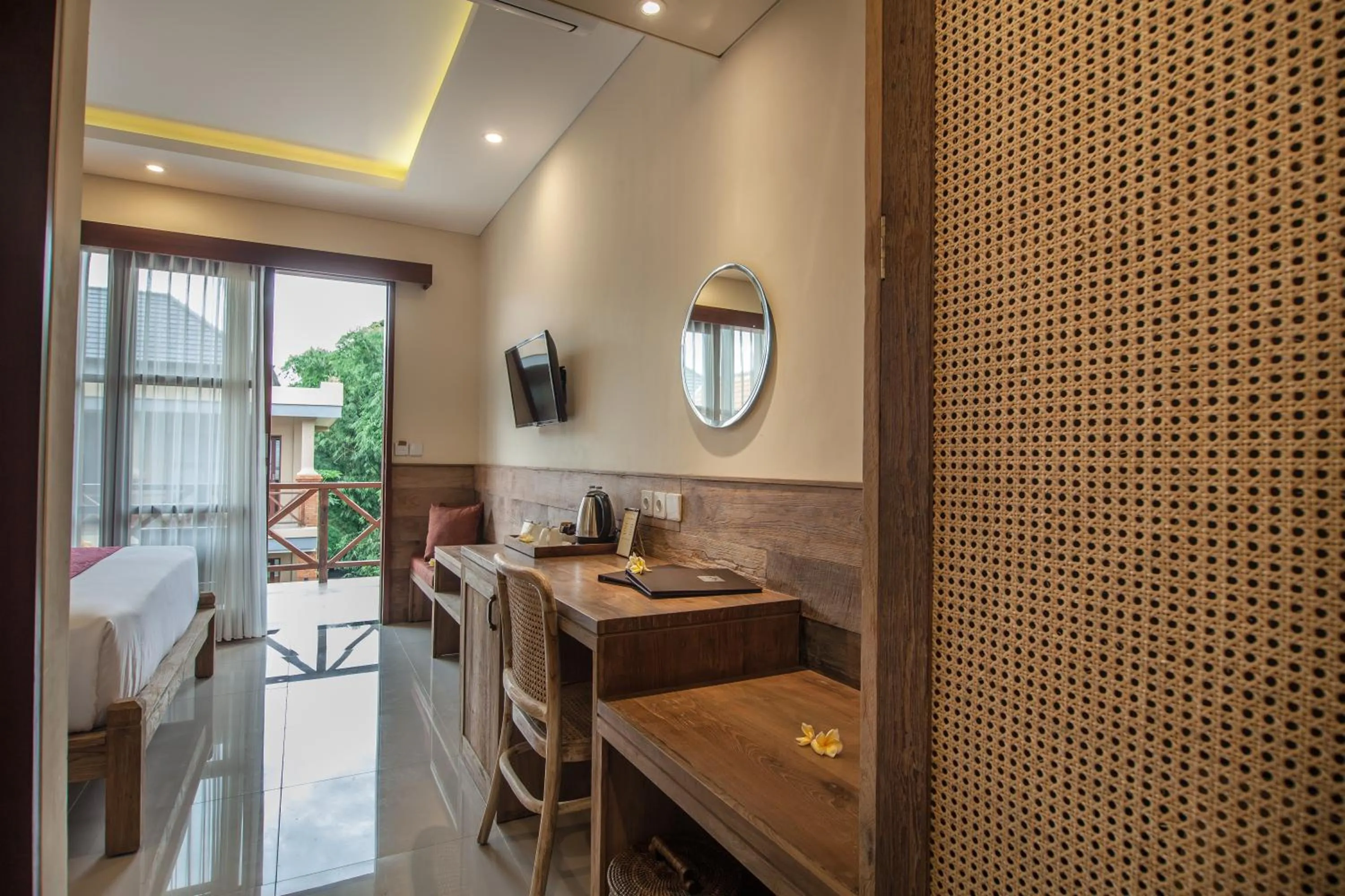 Bedroom in Merak Village by Prasi